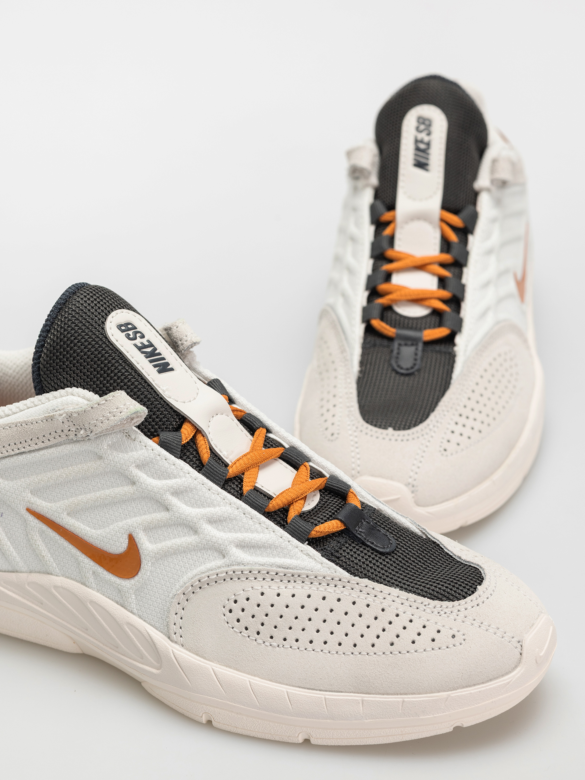 Nike SB Vertebrae Cipők (summit white/monarch phantom)