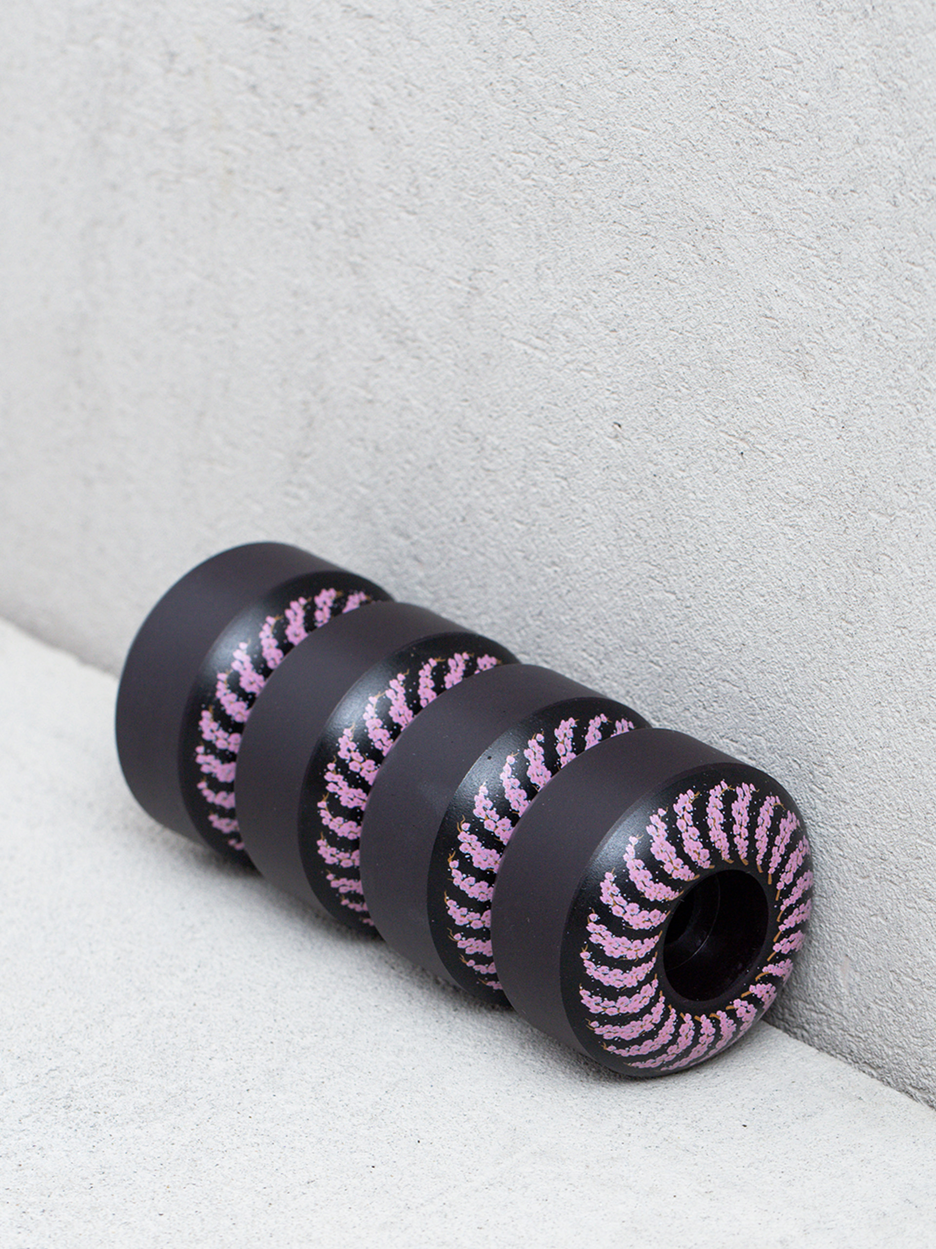 Spitfire F4 99D Yuto Cherry Blossom Classics Gördeszka kerék (black)