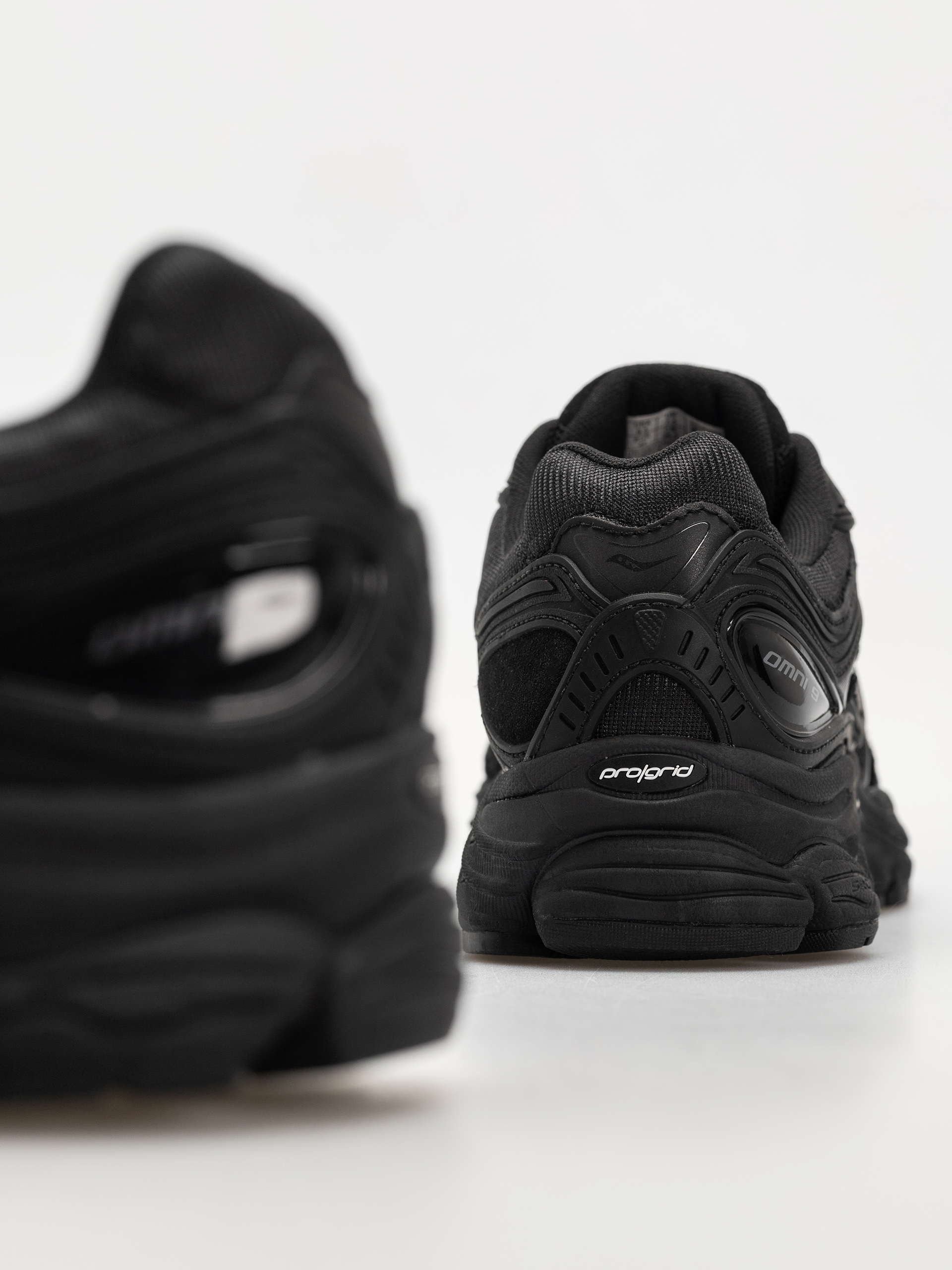 Cipők Saucony Progrid Omni 9 (black)