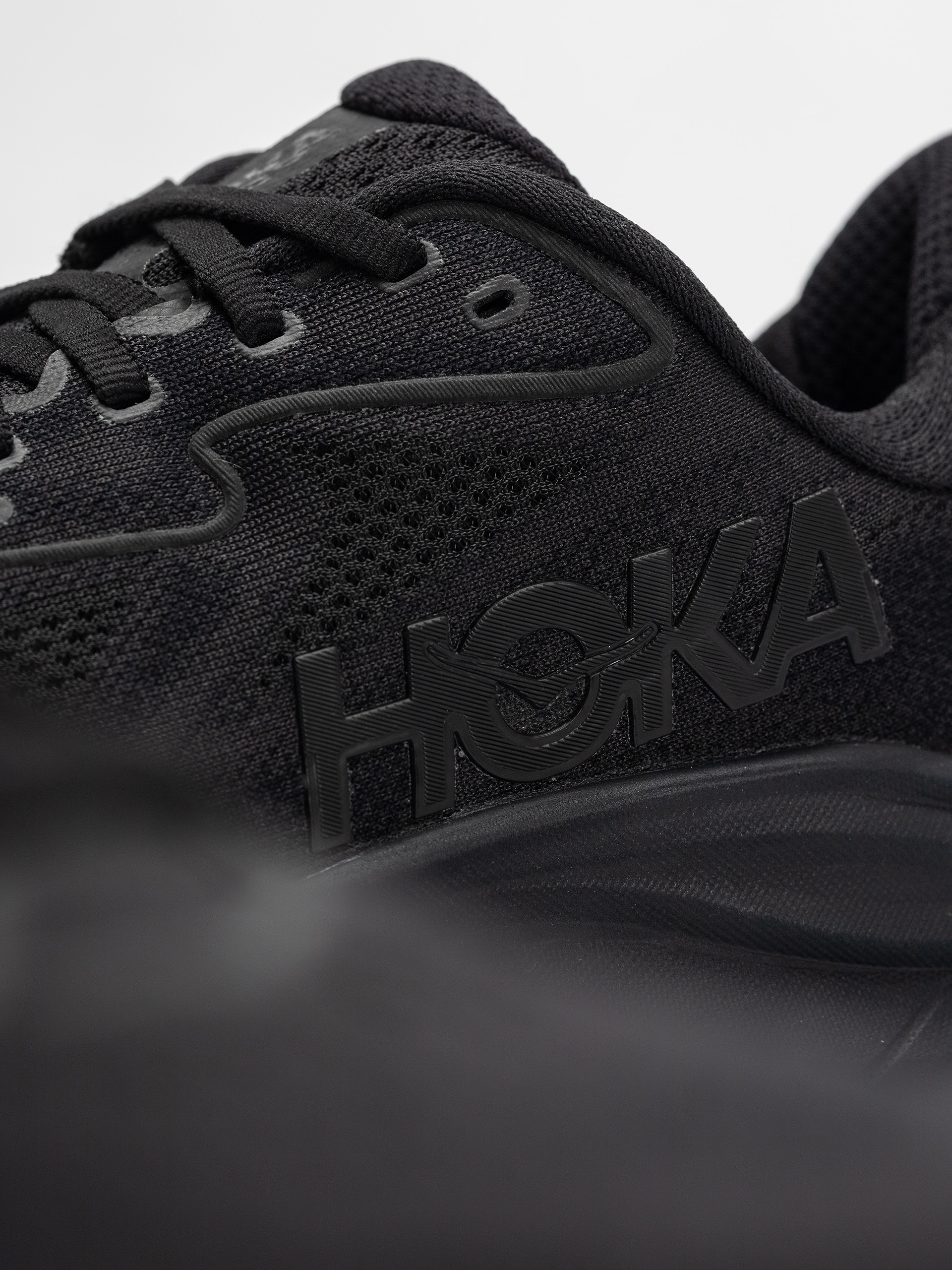 Hoka Clifton 10 Cipők (black/black)