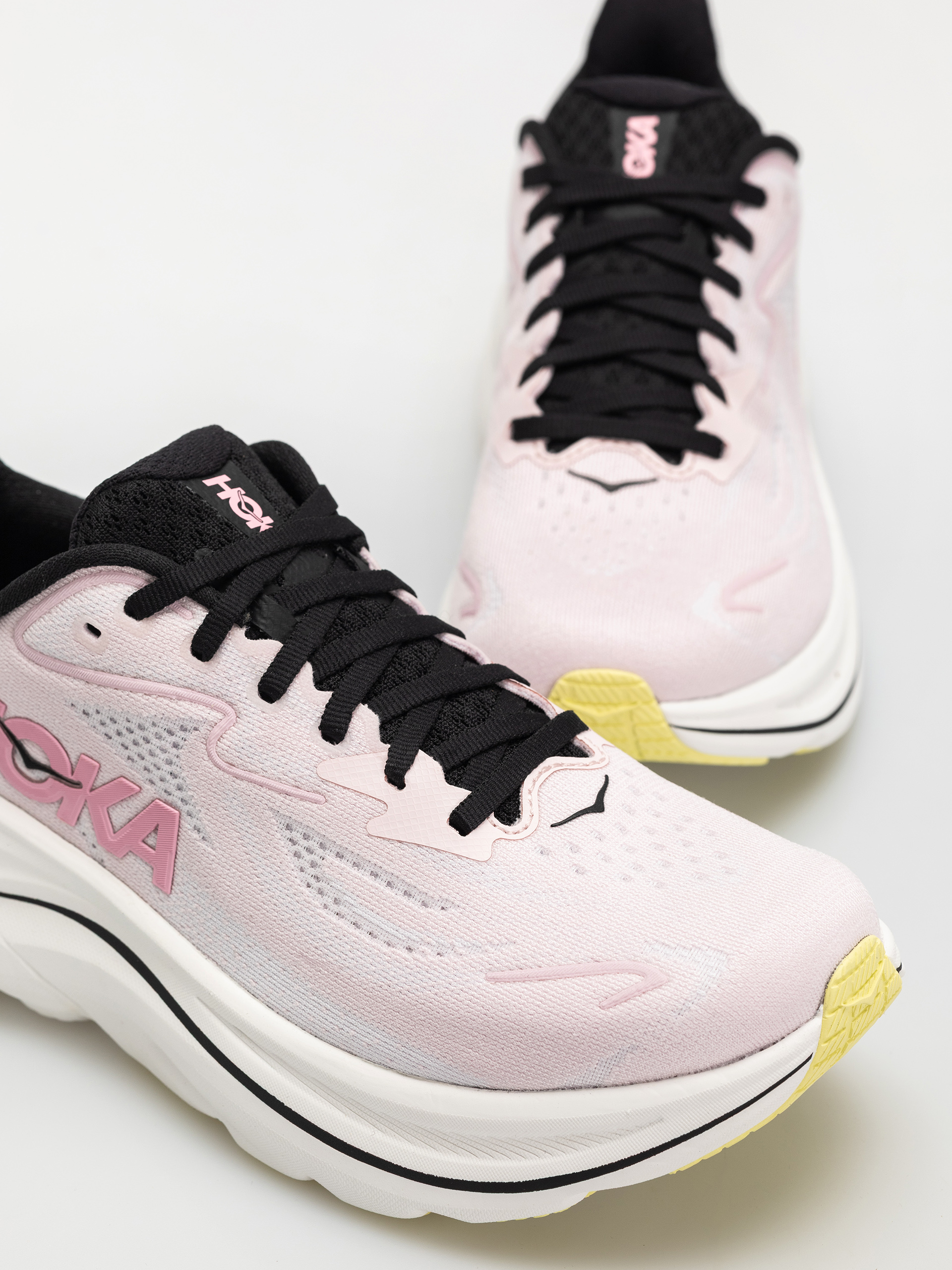 Hoka Clifton 10 Wmn Cipők (carnation/starlight glow)