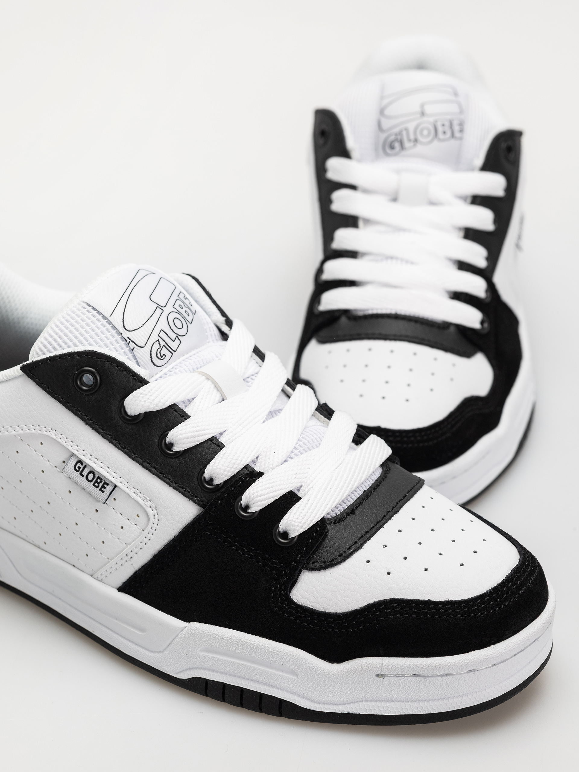 Globe Mojo 2.0 Cipők (black white)