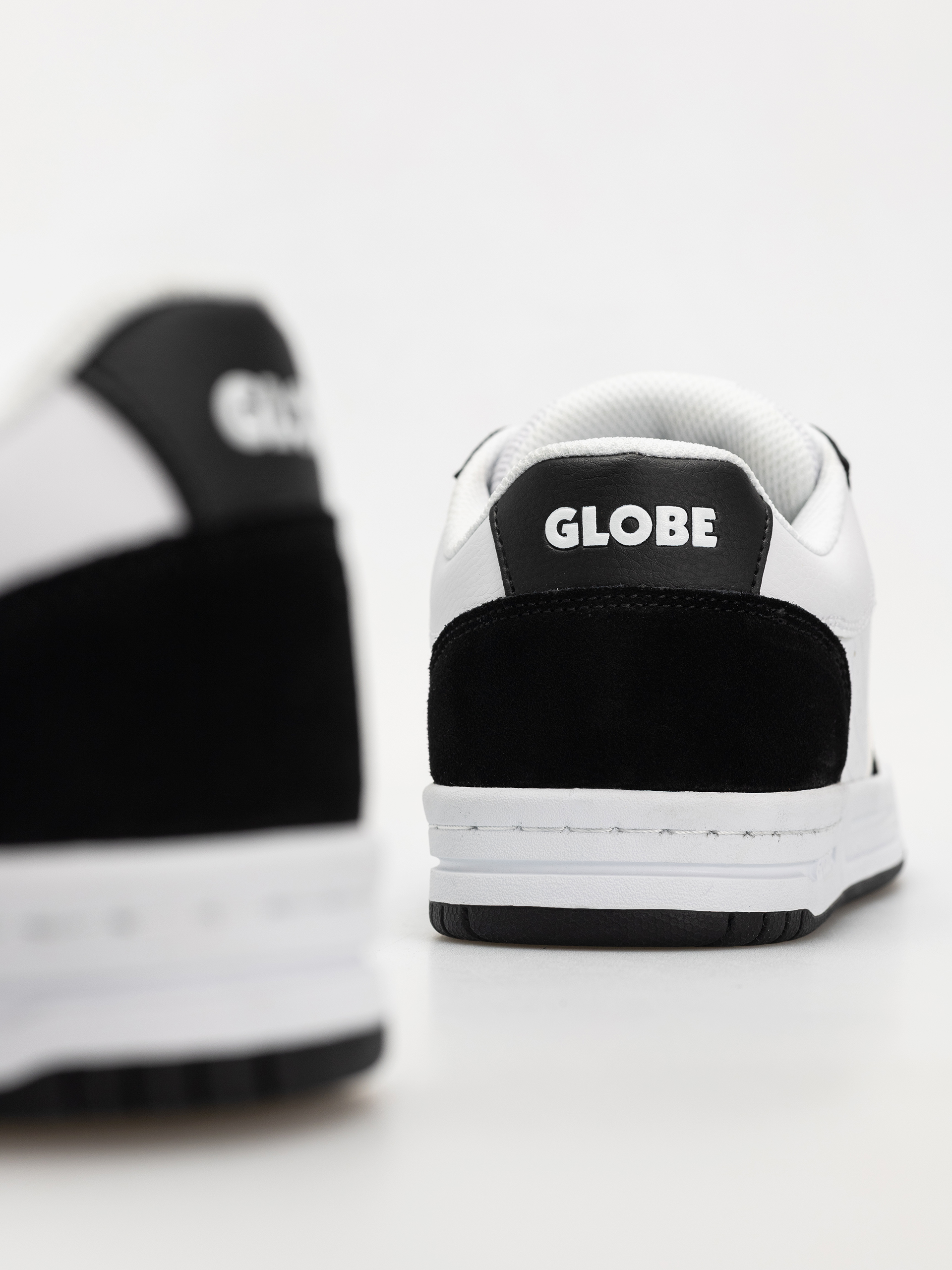 Globe Mojo 2.0 Cipők (black white)