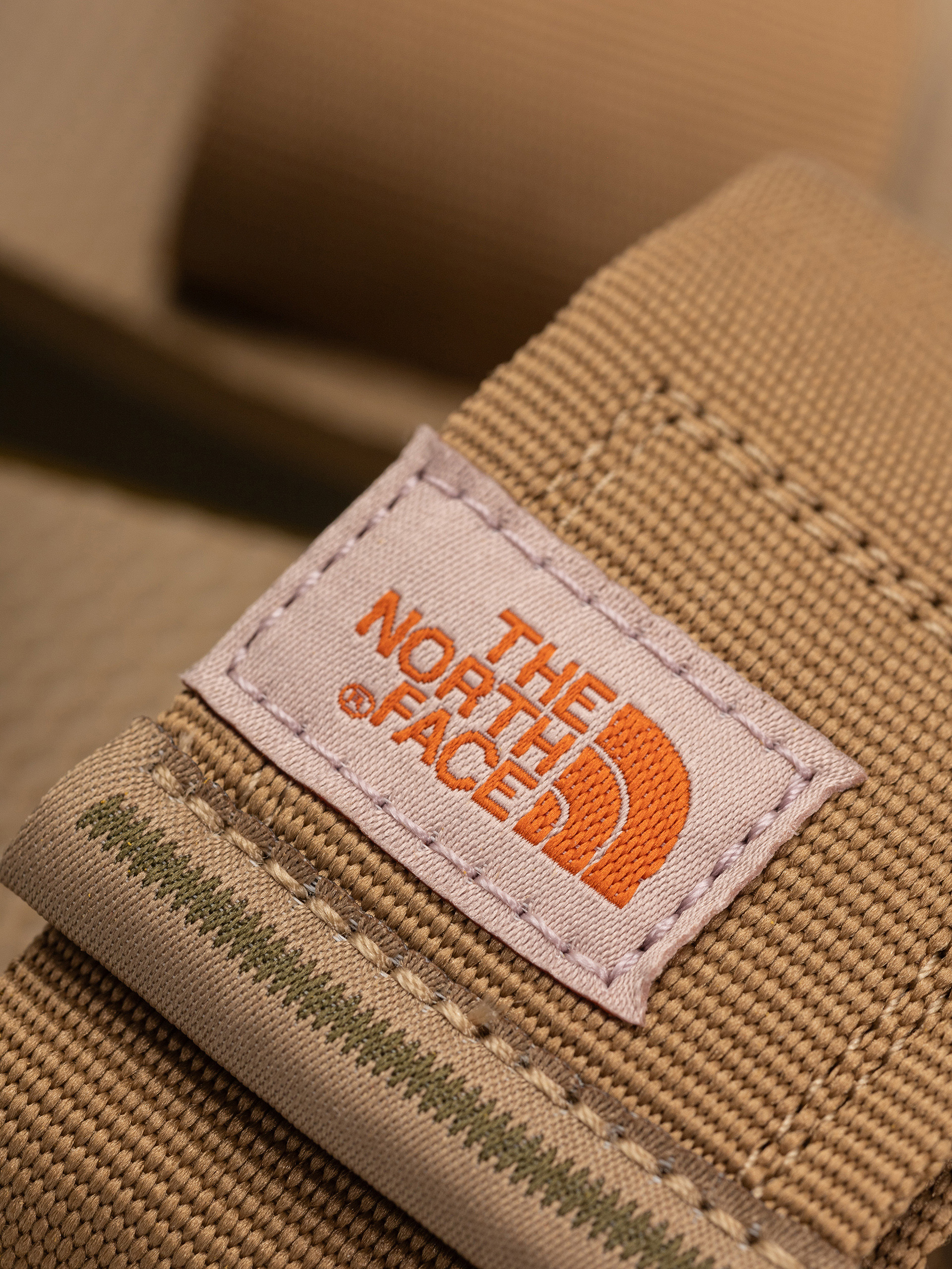 The North Face Skeena Platform Szandálok Wmn (sahara/iron bronze)