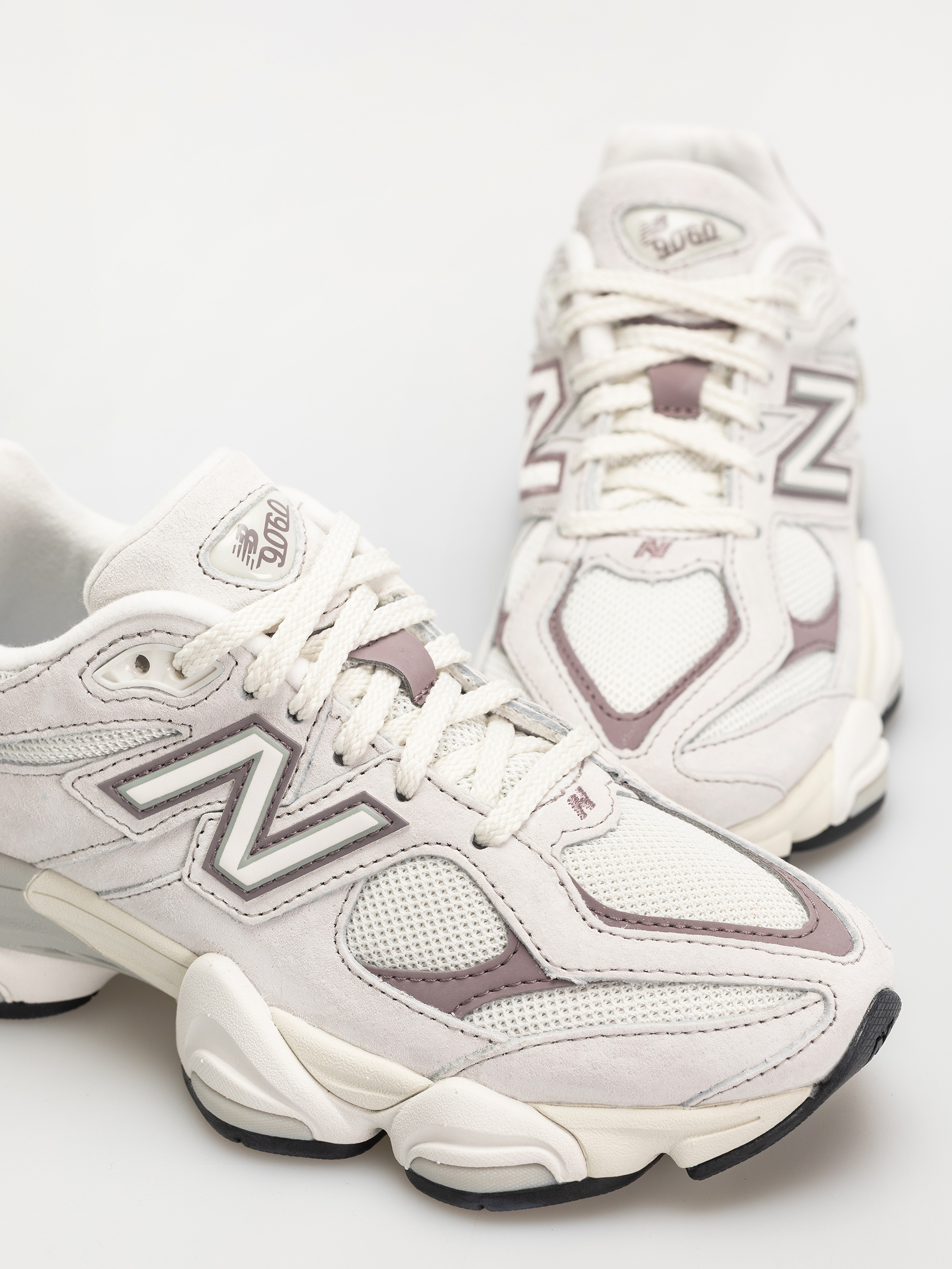 New Balance 9060 Cipők (grey matter)