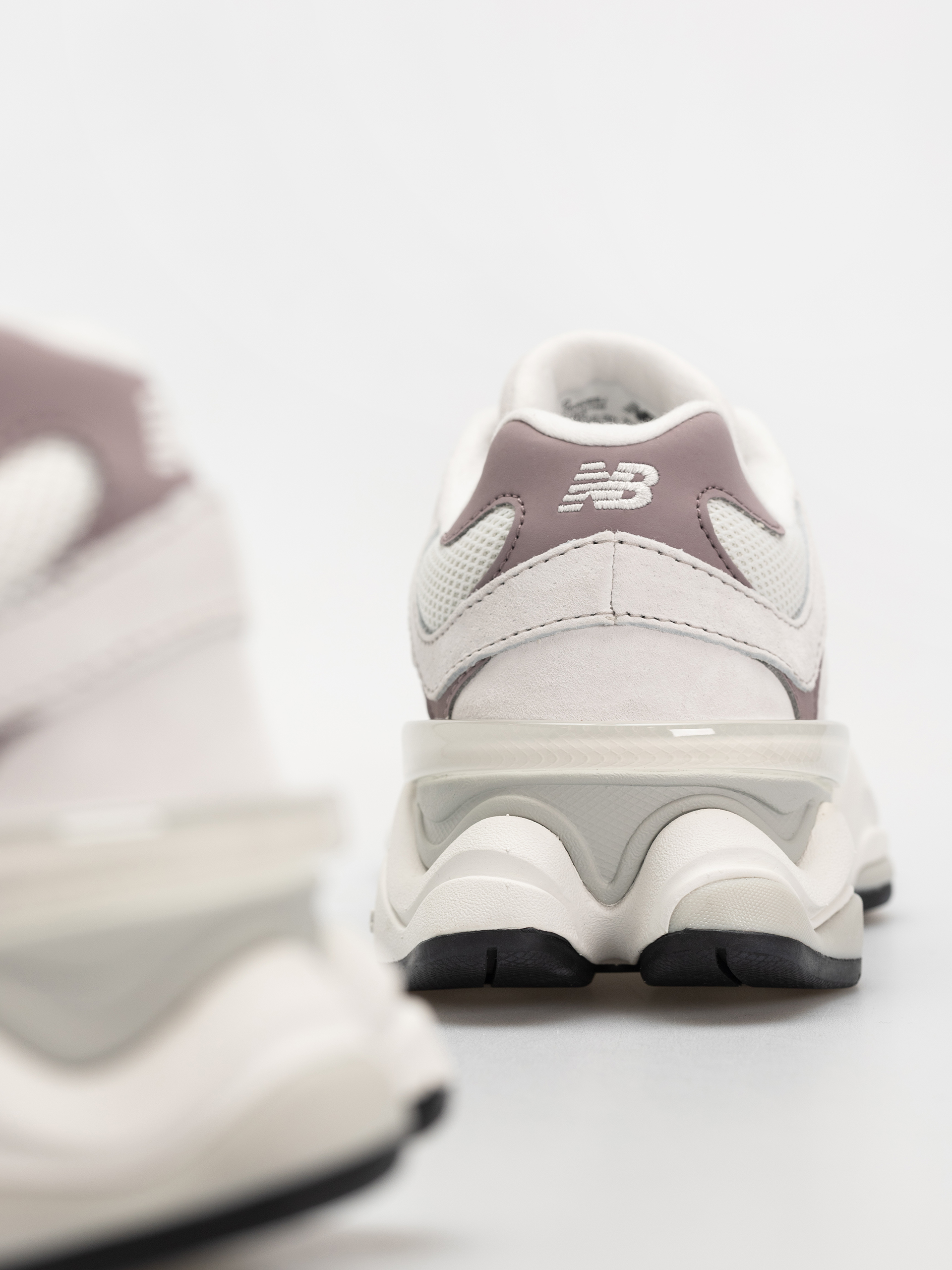 New Balance 9060 Cipők (grey matter)