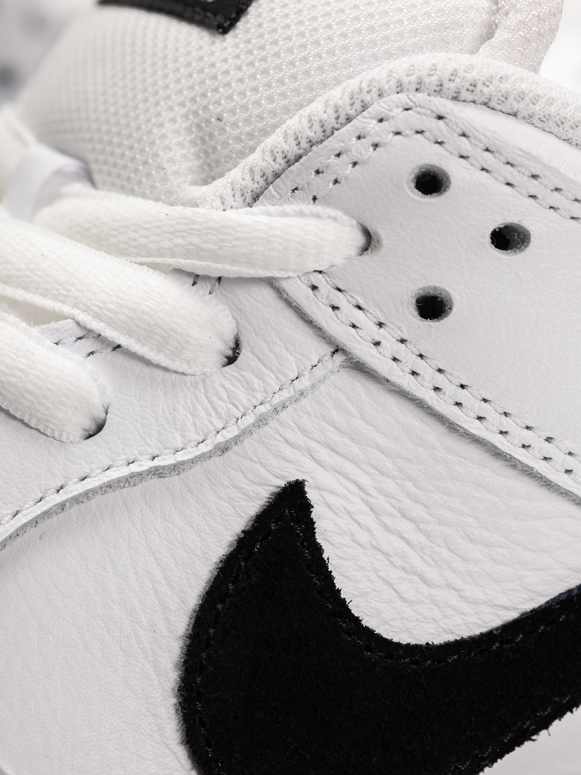 Nike SB Dunk Low Pro Cipők (white/black white black)