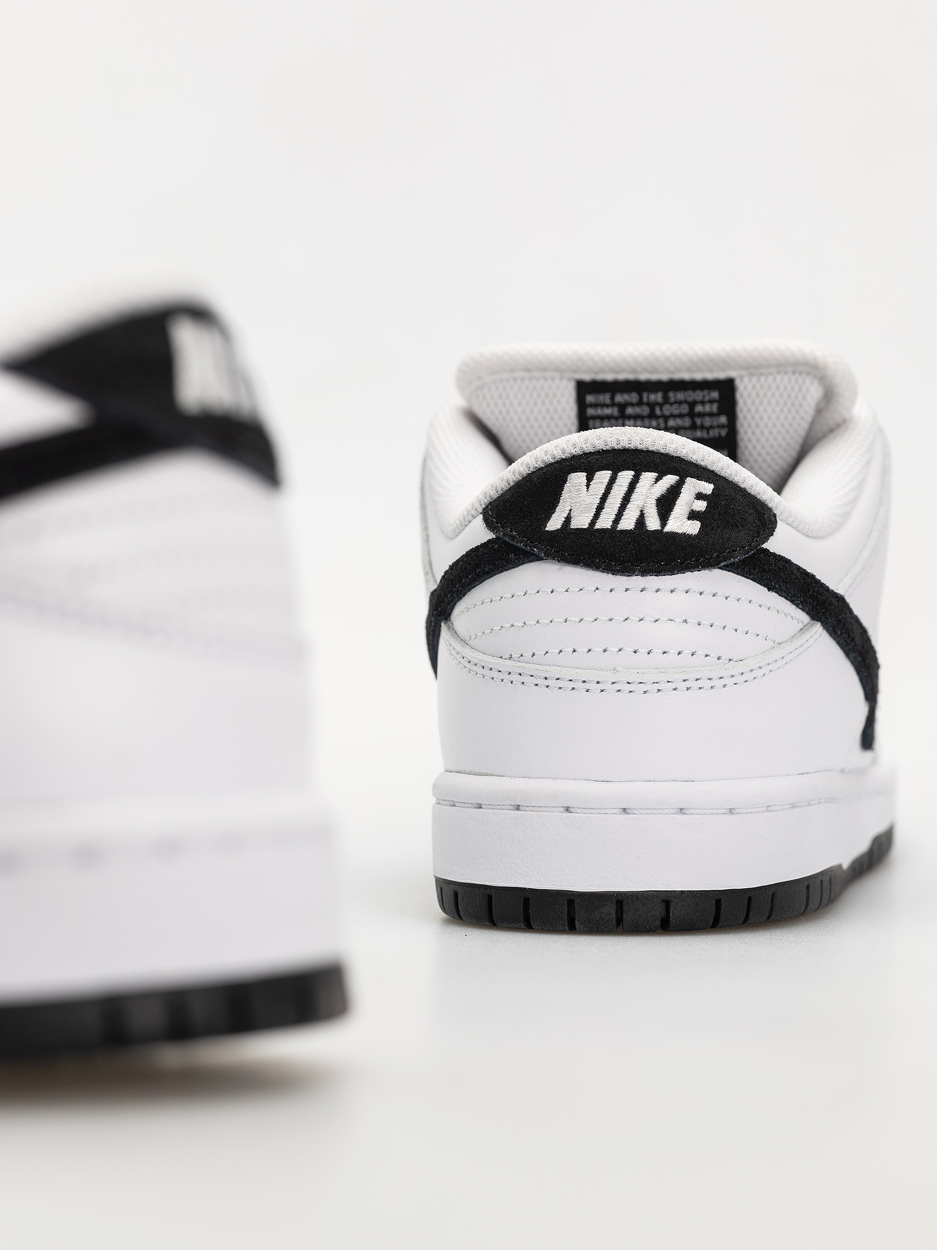 Nike SB Dunk Low Pro Cipők (white/black white black)