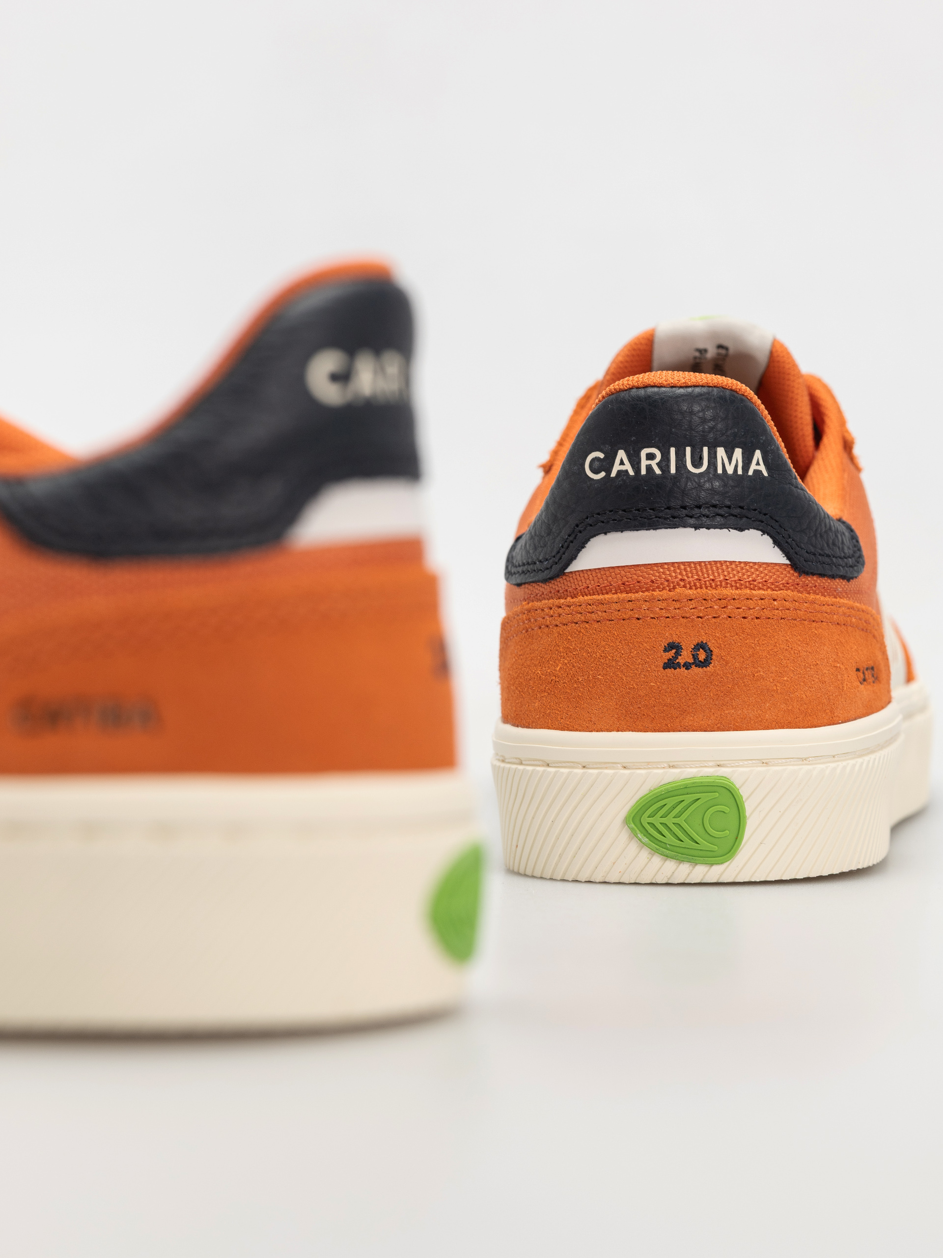 Cariuma Catiba Pro 2.0 Cipők (burnt orange suede and cordura ivory logo navy)
