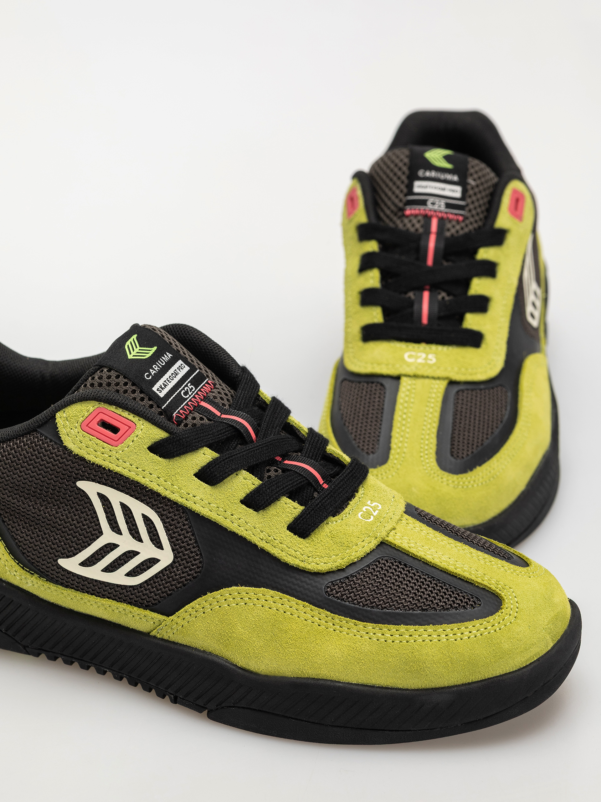 Cariuma Skategoat C25 Pro Cipők (lime green suede black mesh ivory logo pink)