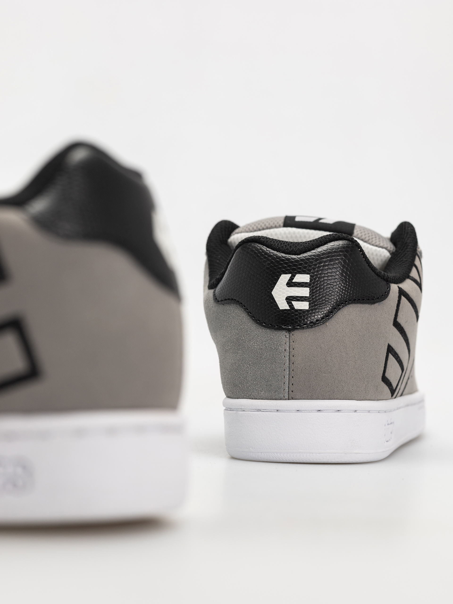 Etnies Fader Cipők (light grey/black)