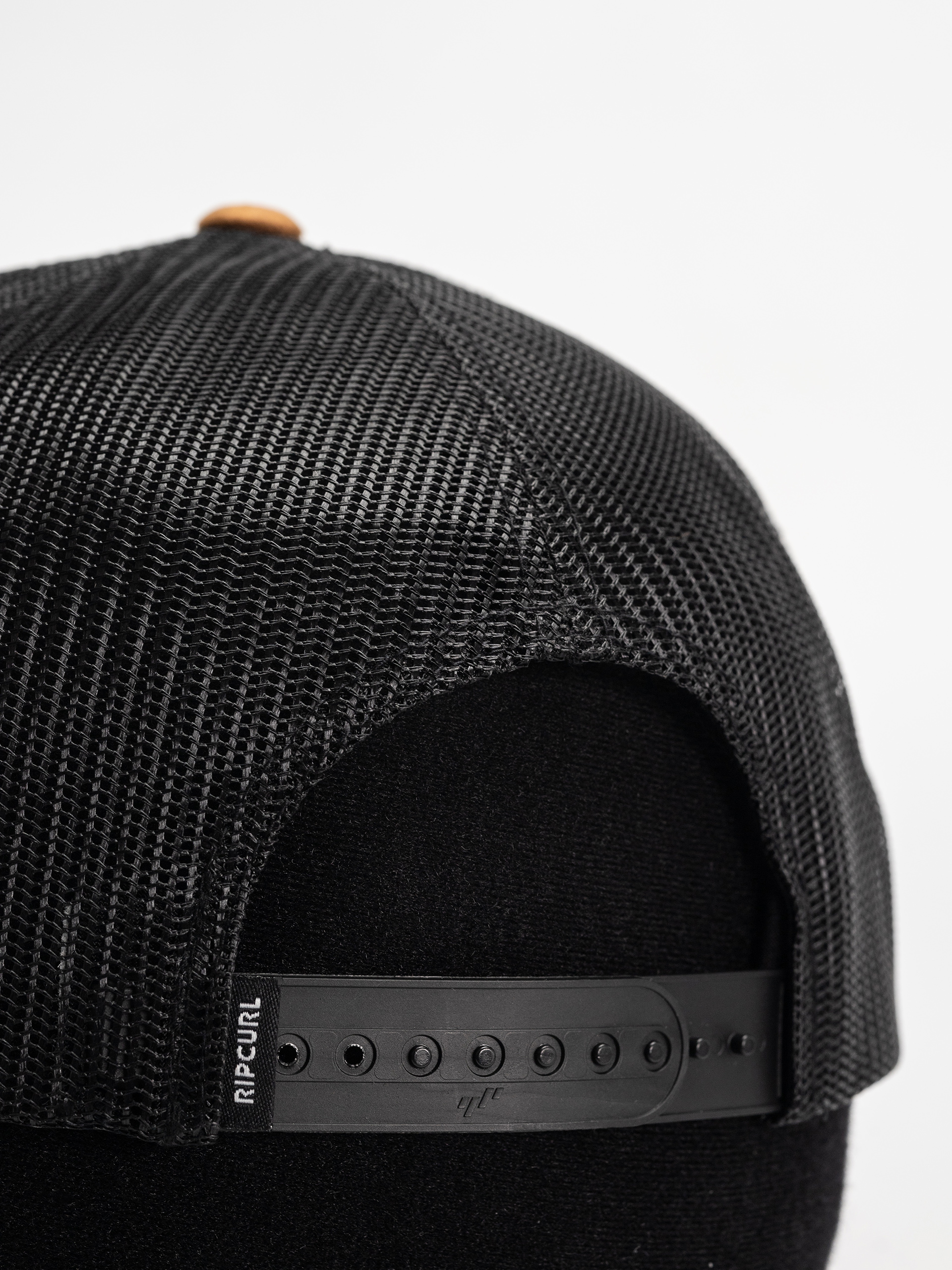 Baseball sapka Rip Curl Routine Curve (black/tan)