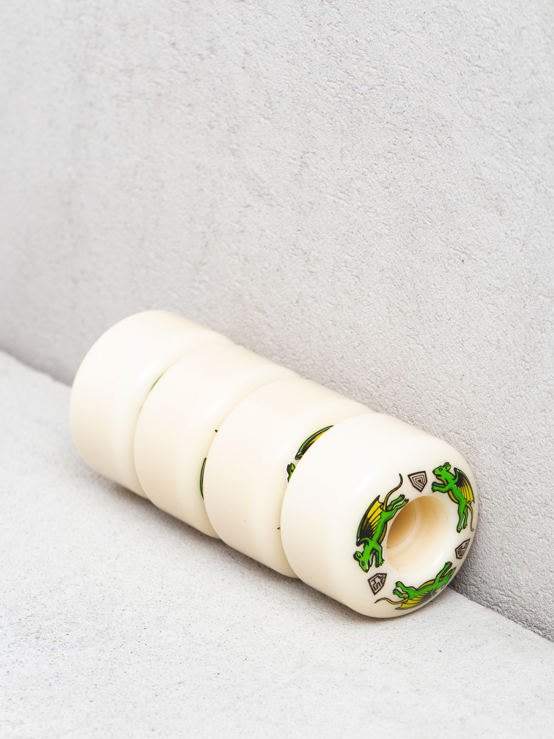 Powell Peralta WL PP Dragon Formula Nano Rat V4 93A Gördeszka kerék (off white)