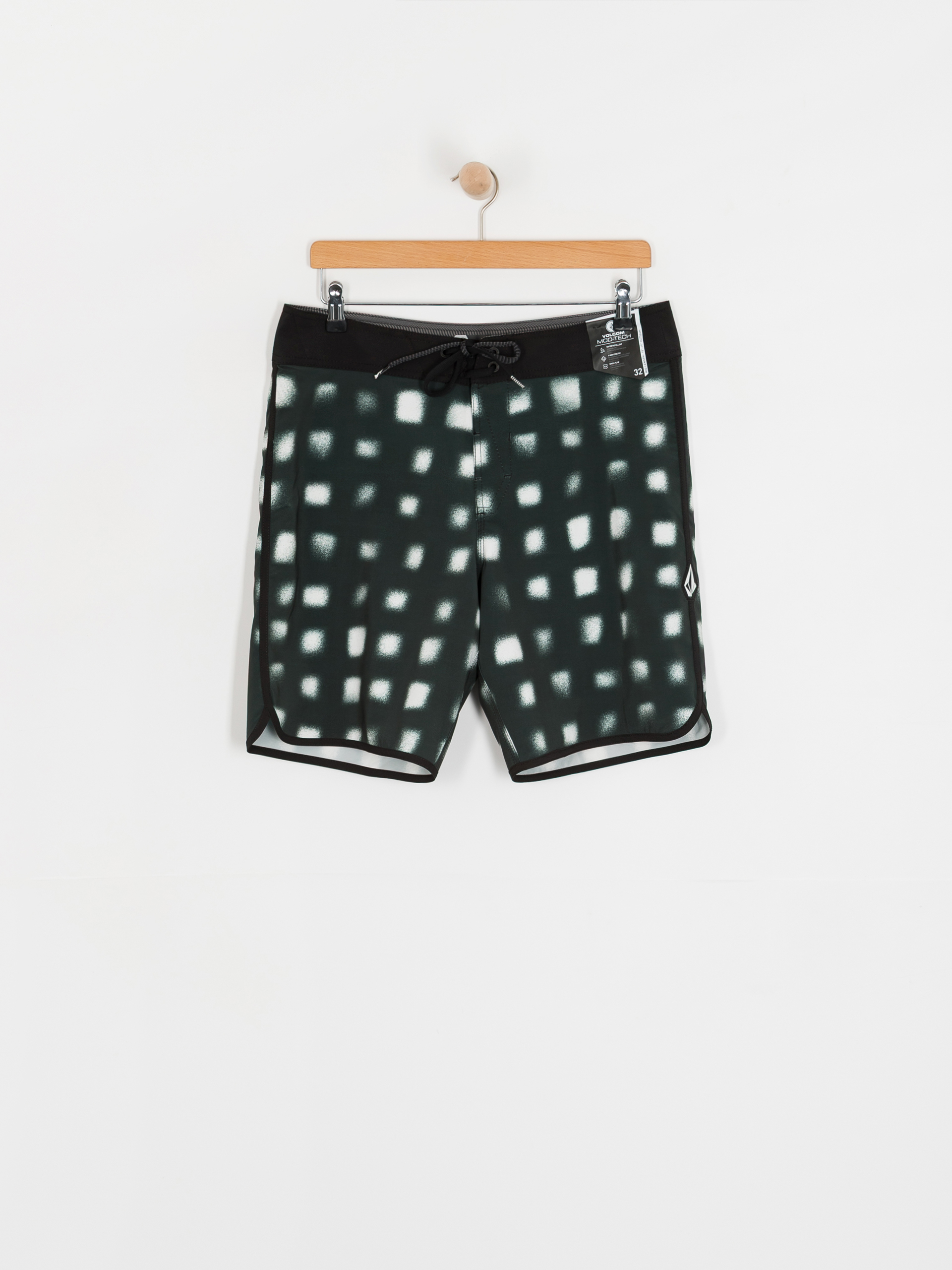 Volcom Infuse Scallop Mod 19 Boardshort (black)