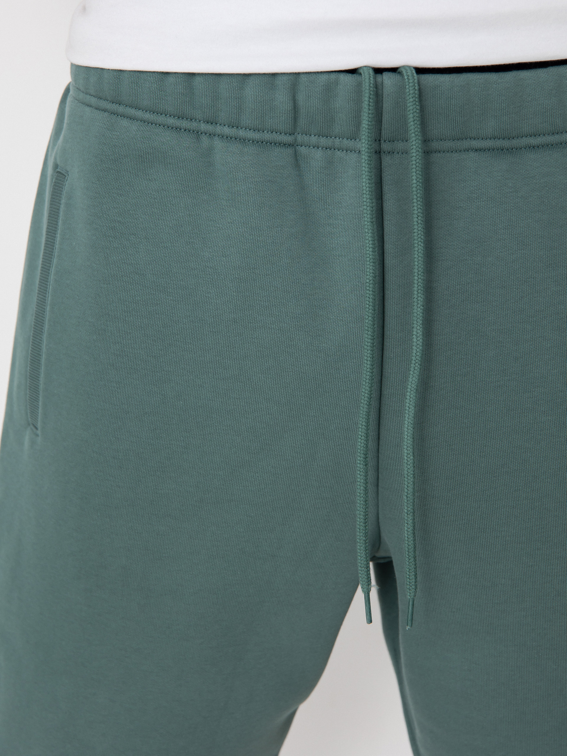 Rövidnadrág Carhartt WIP Chase (silver pine/gold)