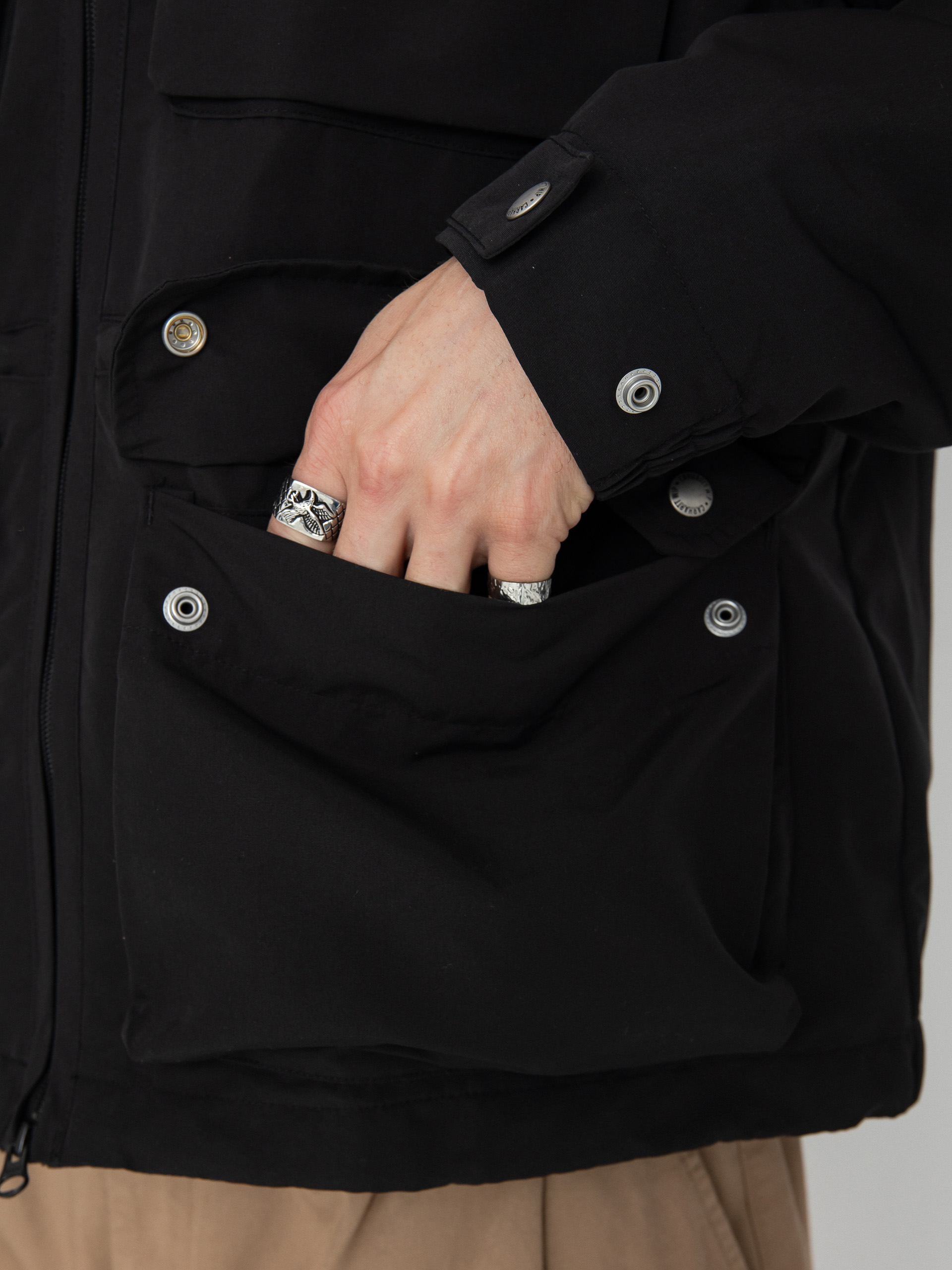 Carhartt WIP Irwin Dzseki (black)