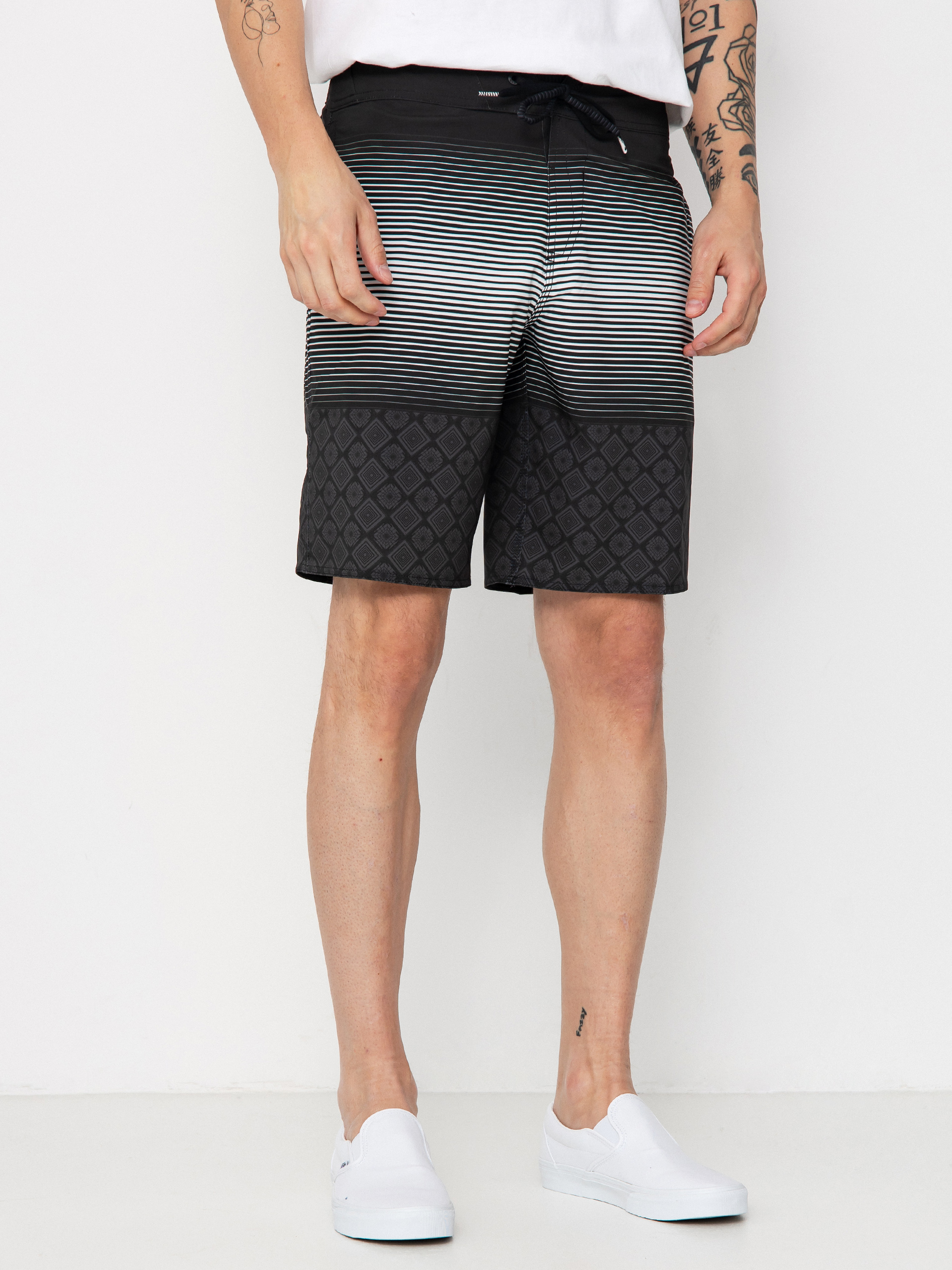 Volcom Lido Stripe Mod 20 Boardshort (black)