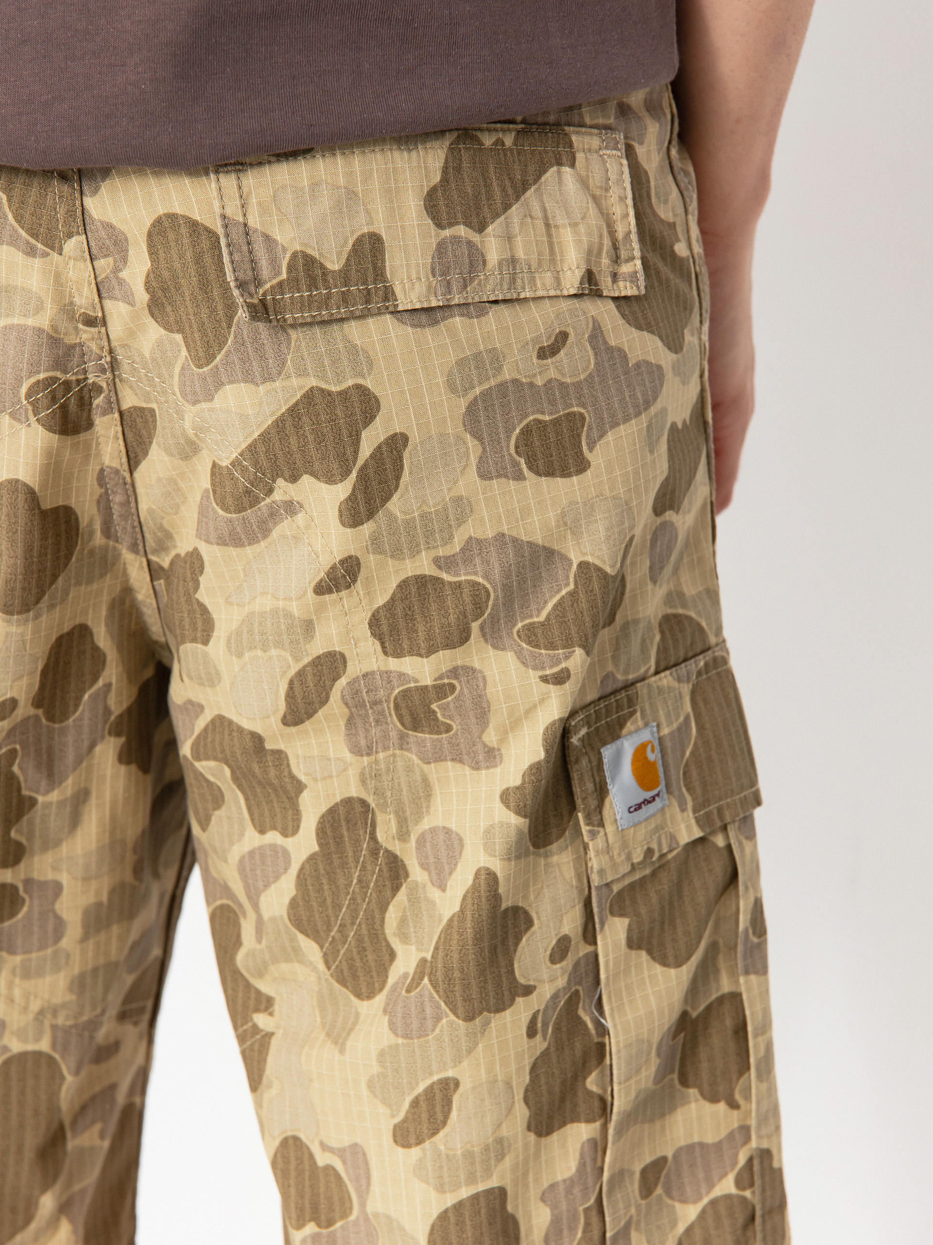 Rövidnadrág Carhartt WIP Regular Cargo (camo duck/desert)