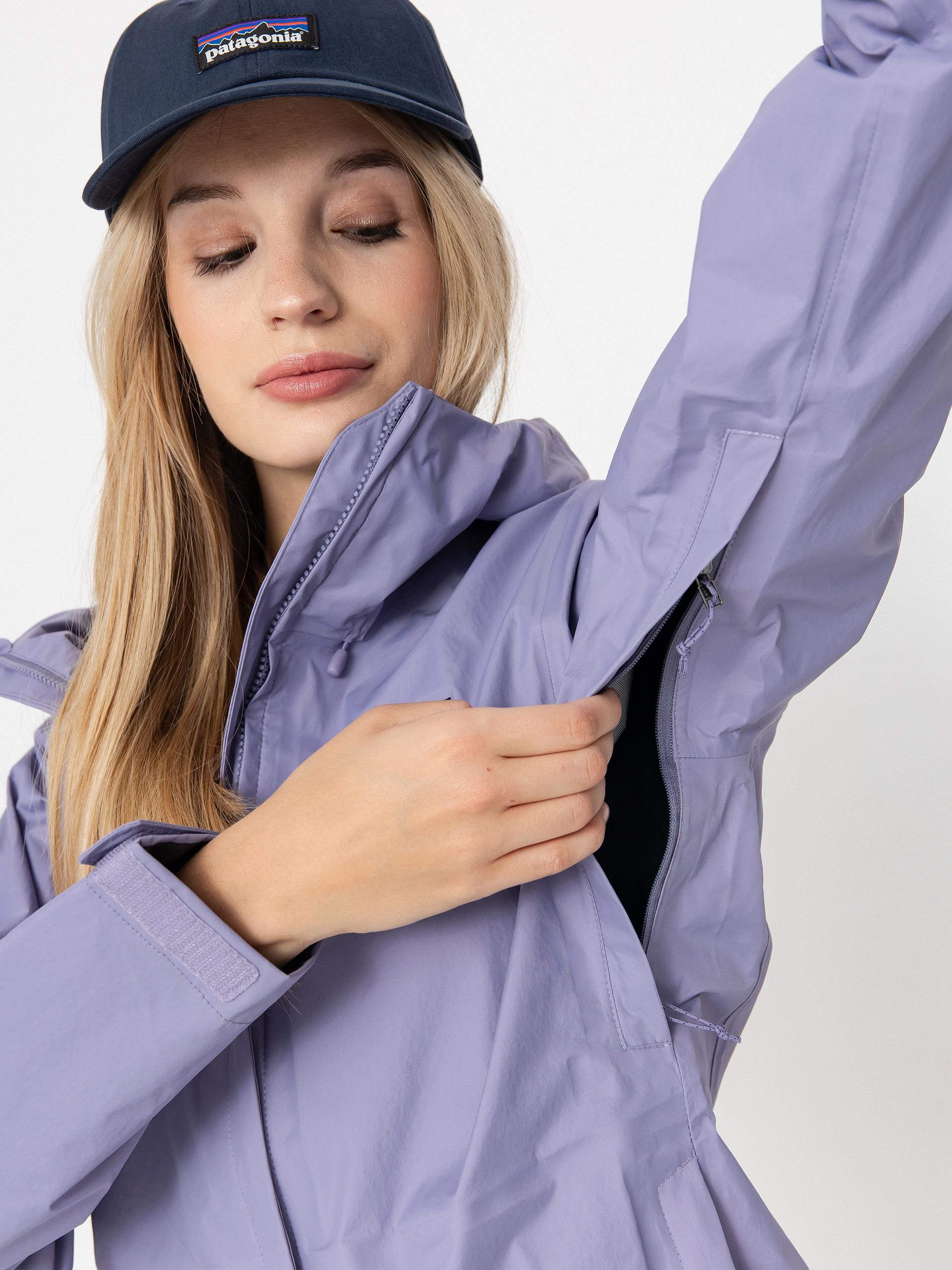 Patagonia Torrentshell 3L Wmn Dzseki (concrete purple)