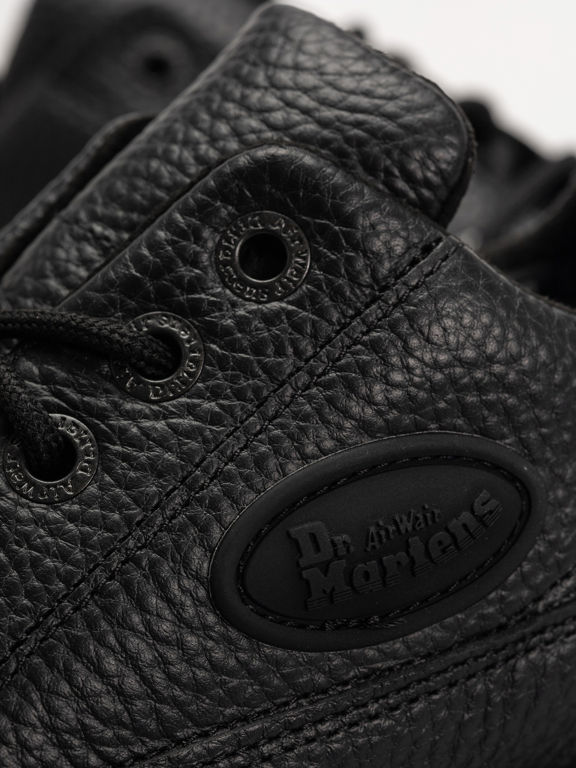 Dr. Martens Buzz 5 Eye Wmn Cipők (black milled nappa)