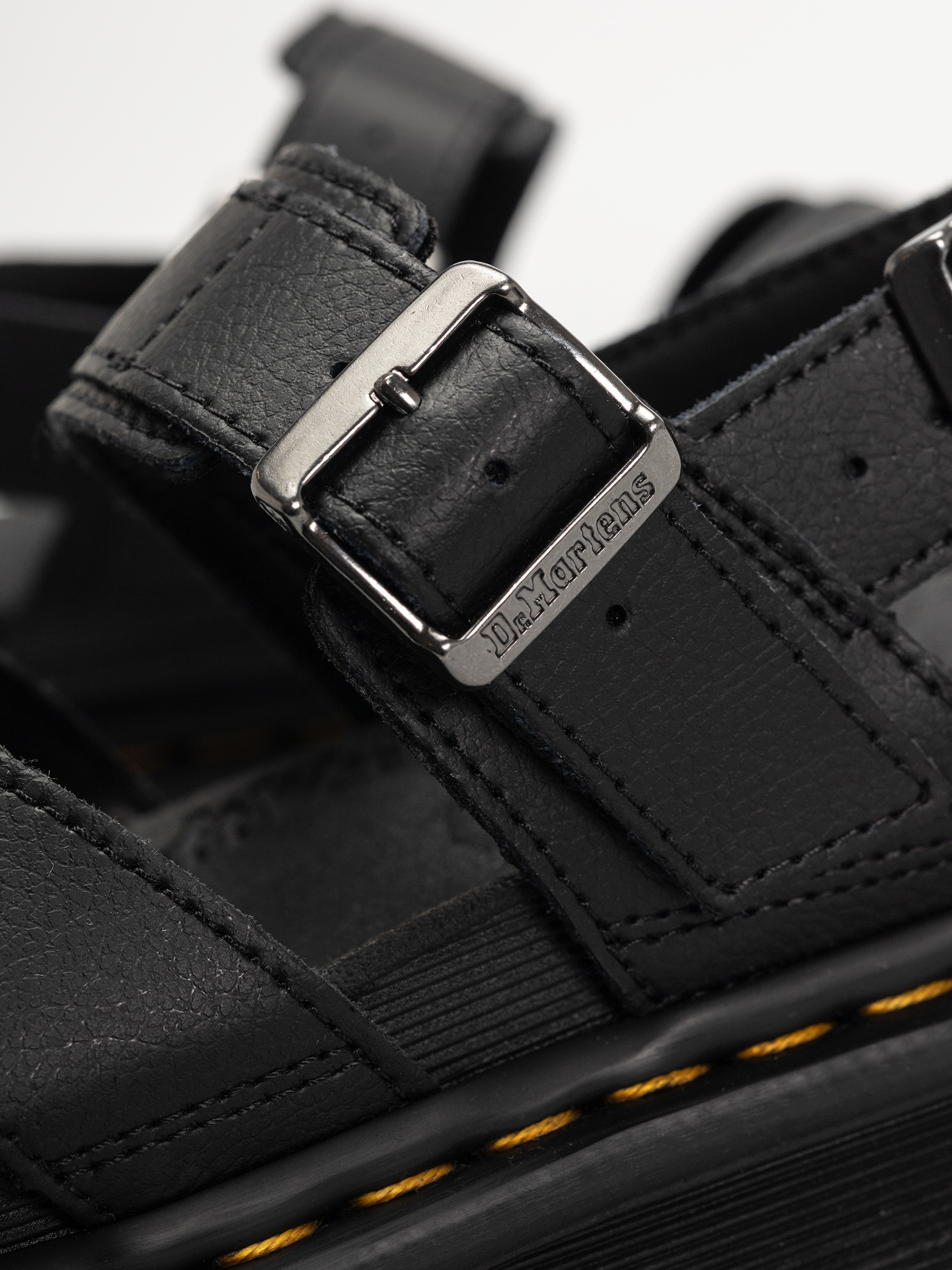 Dr. Martens Voss II Wmn Szandálok (black athena)