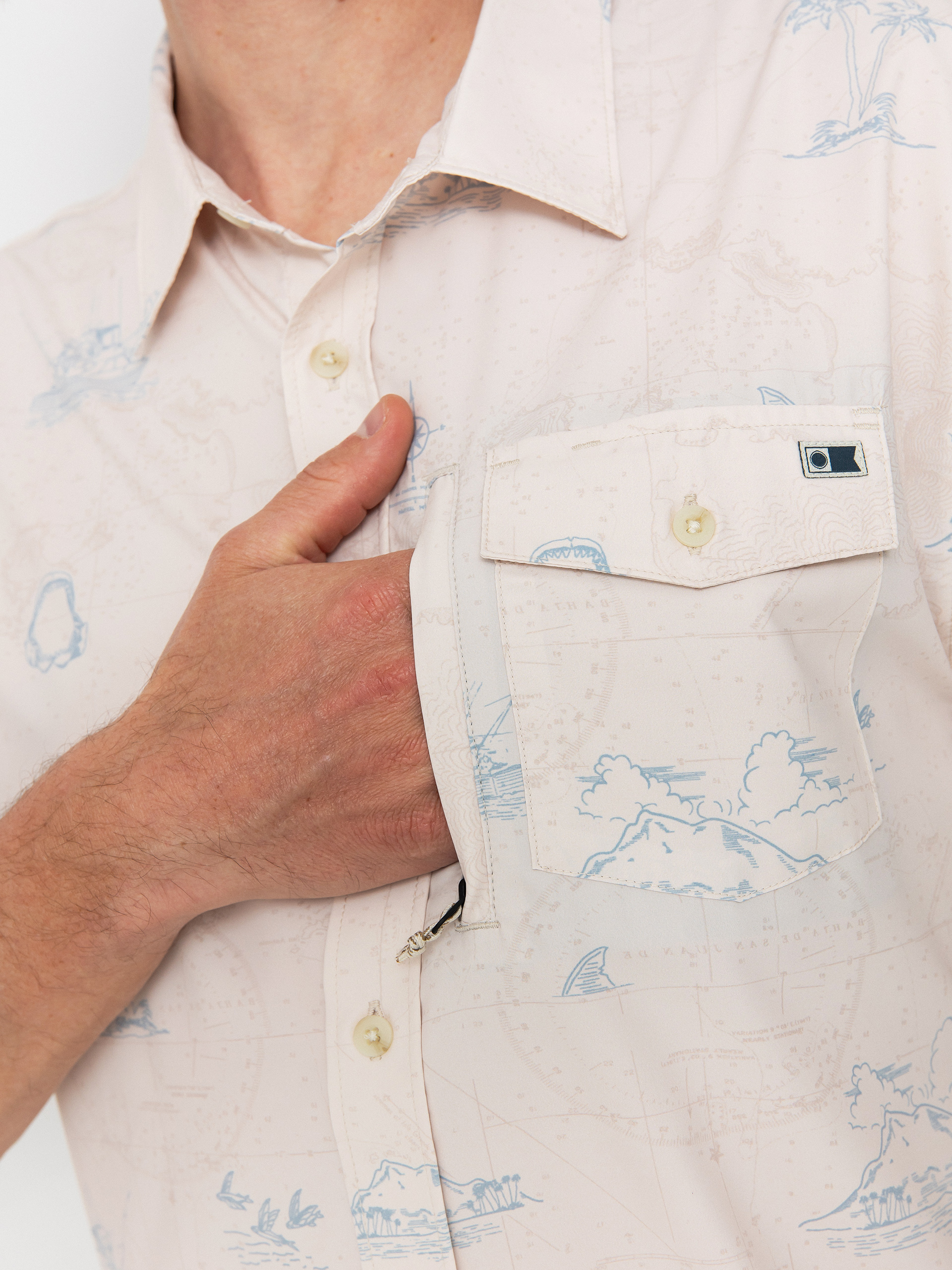 Ing Salty Crew Helmsman Uv Button Up (oyster)