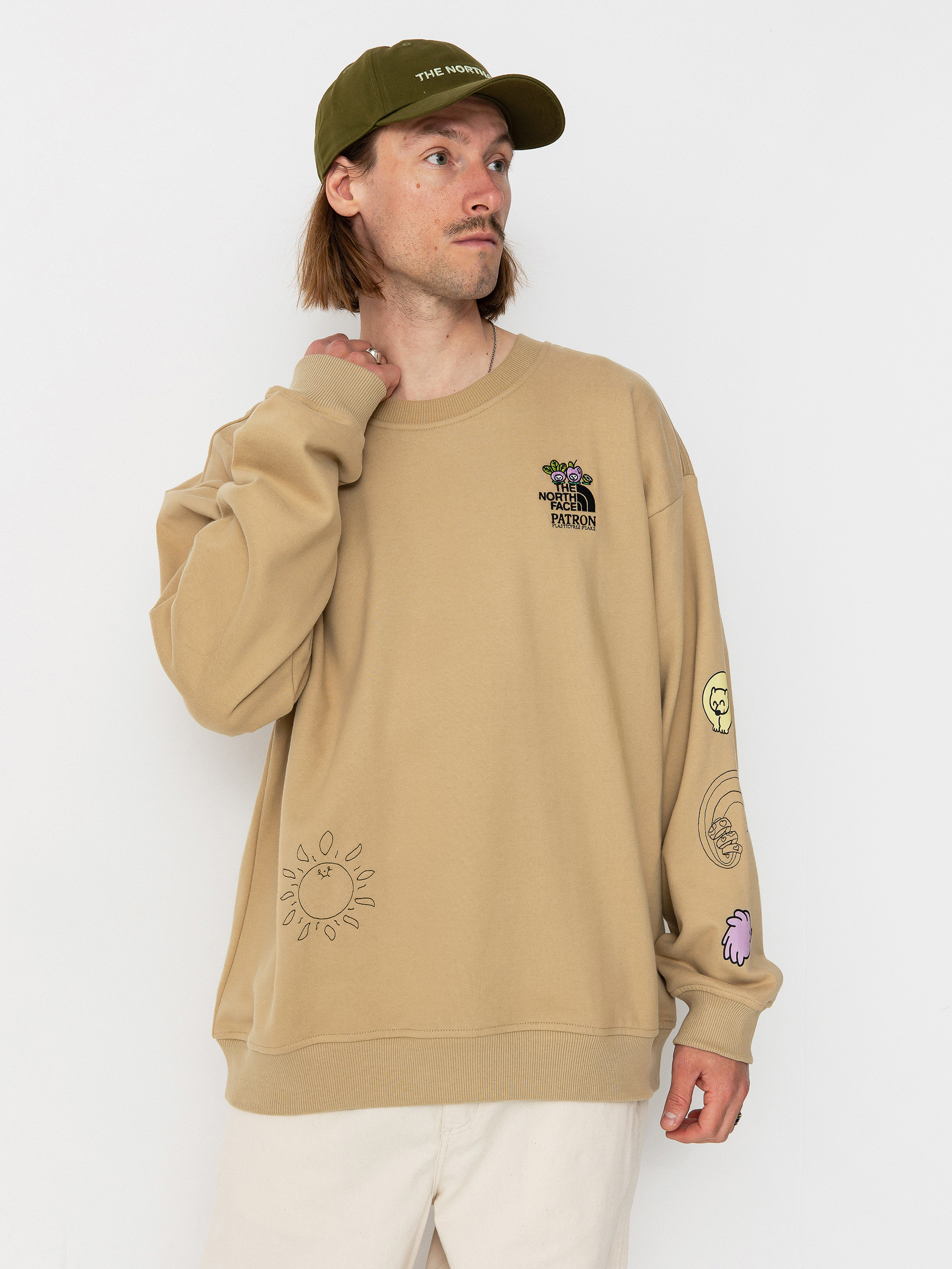 The North Face Mountain Cleanup Oversized Pulóver (khaki stone)