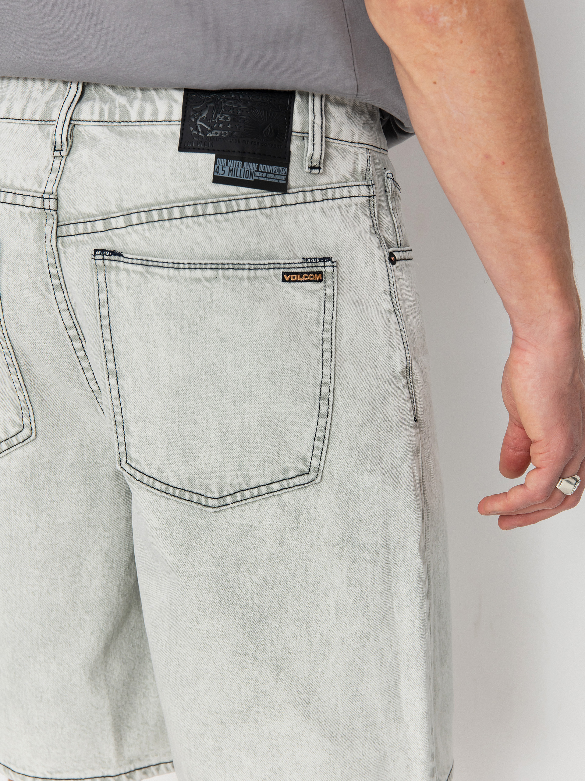 Rövidnadrág Volcom Billow (bone)