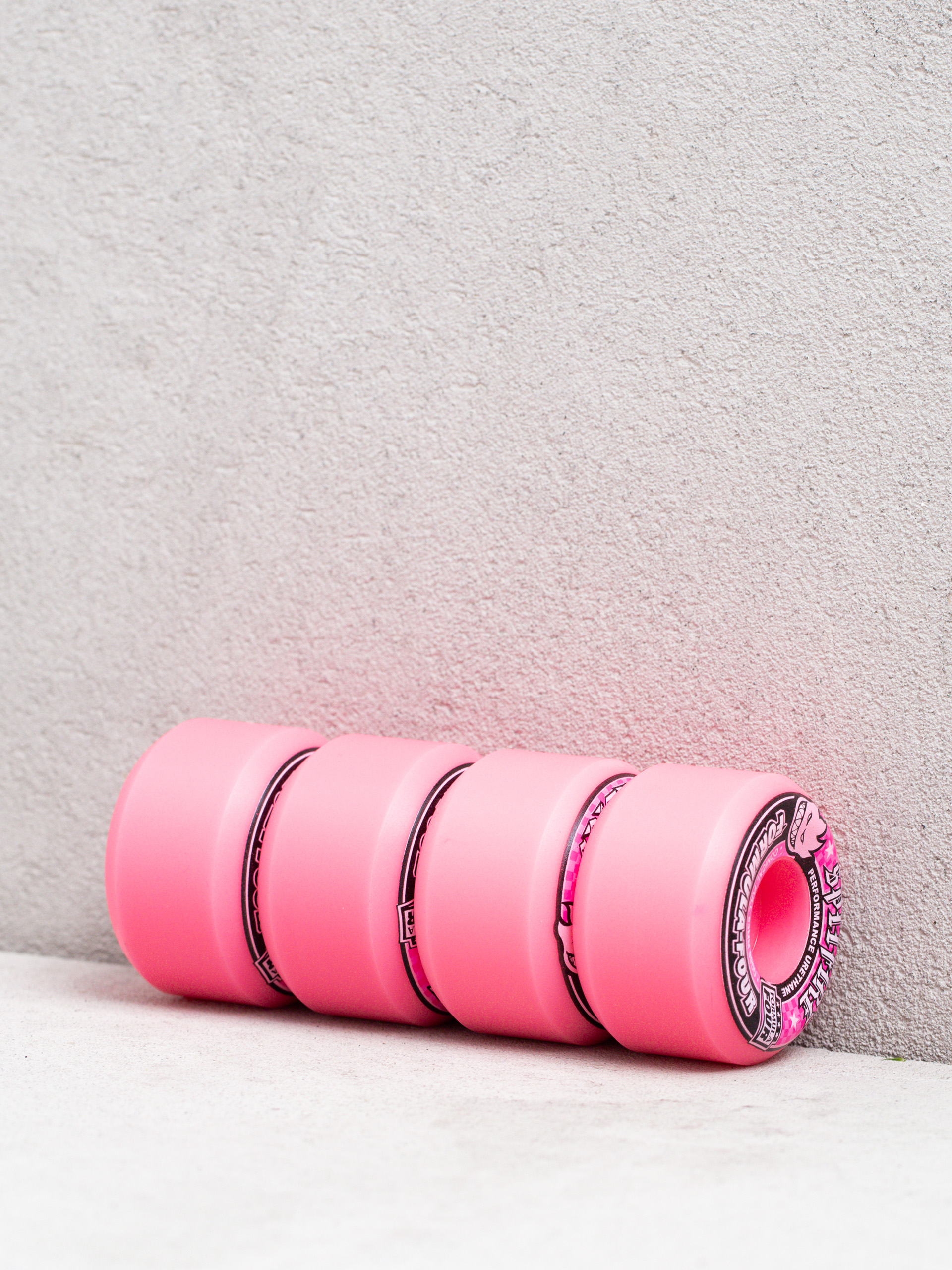 Spitfire F4 99D Conical Full Gördeszka kerék (pink)