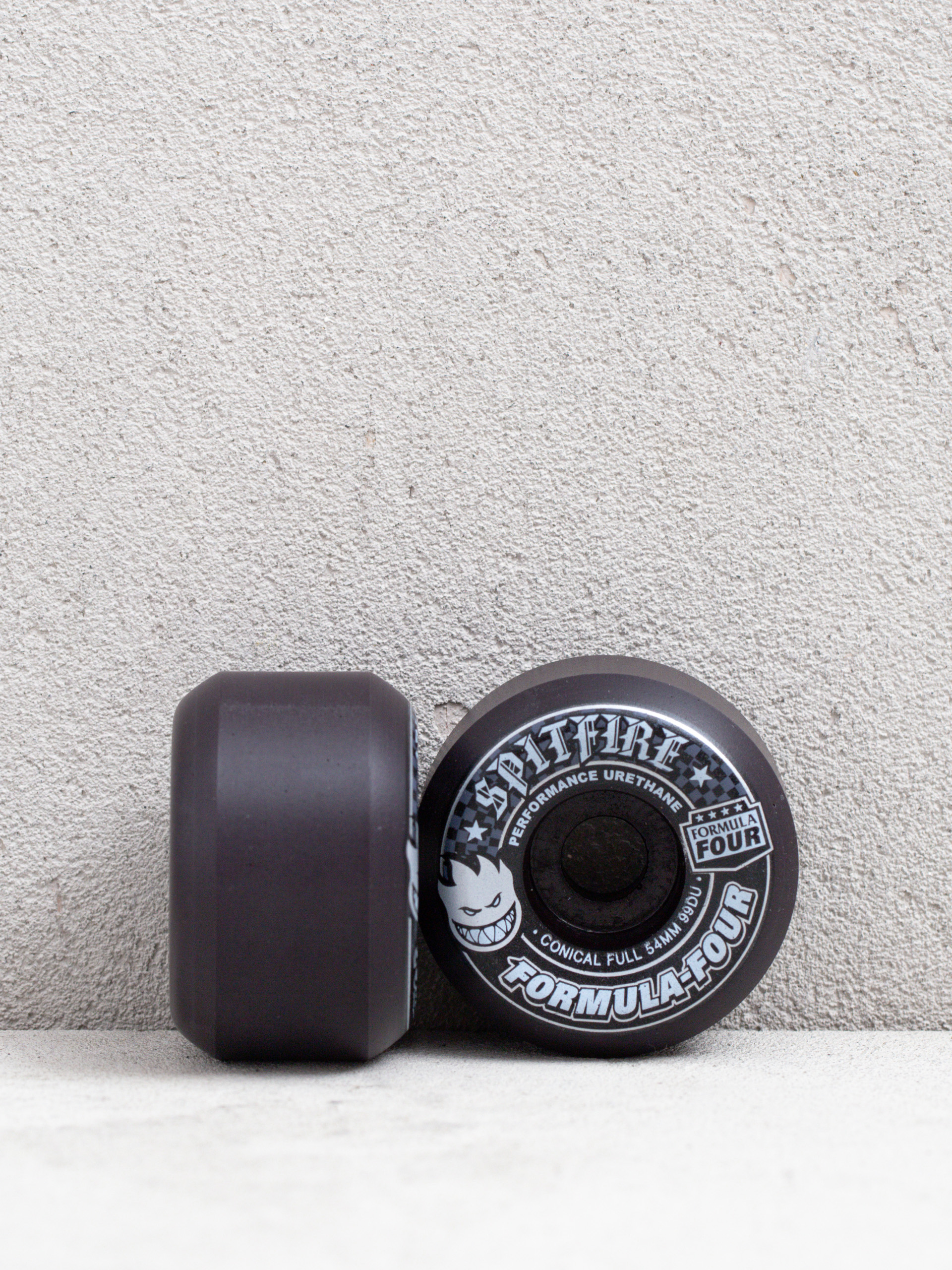 Spitfire F4 99D Conical Full Gördeszka kerék (black)