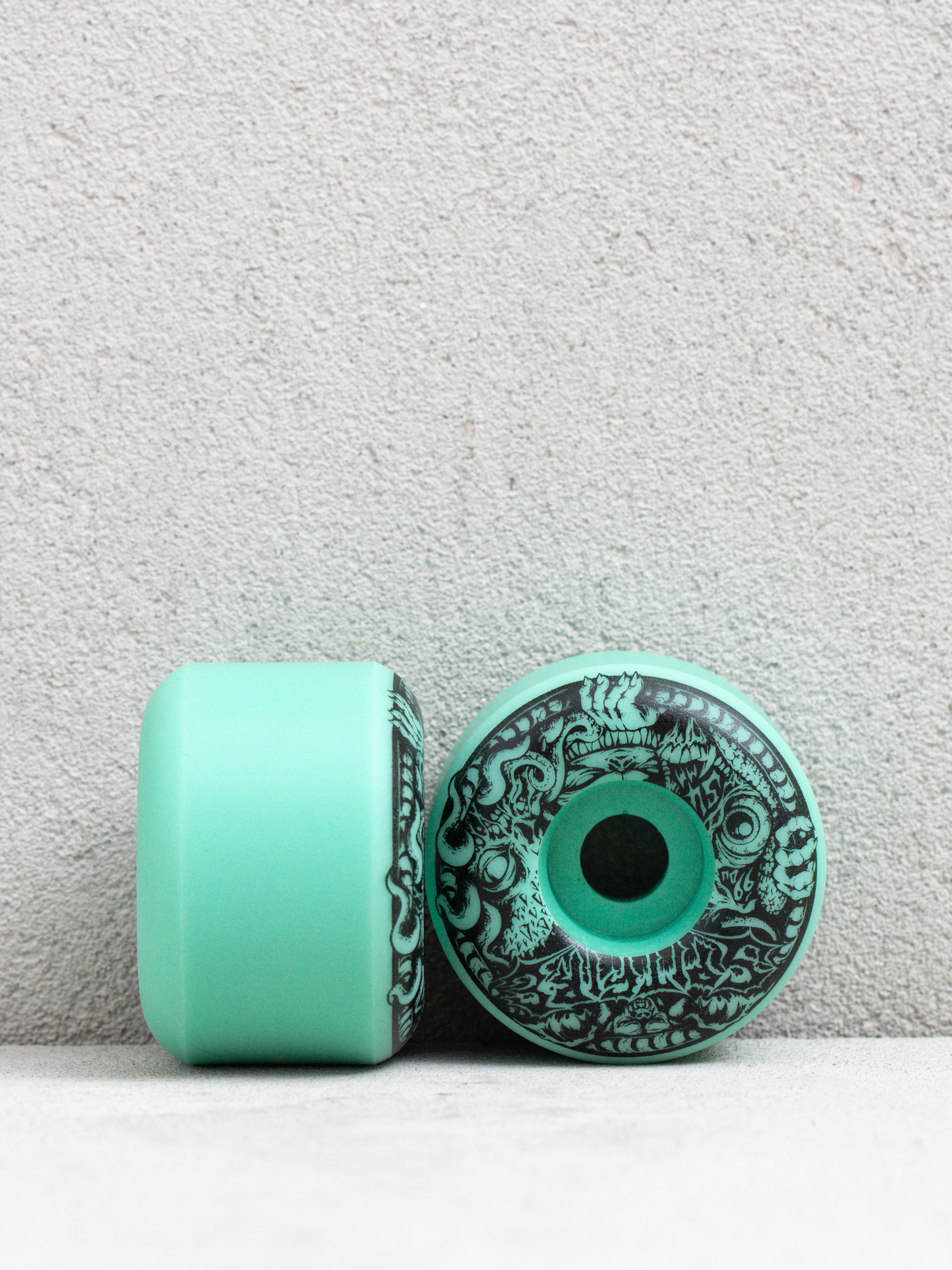 Spitfire F4 99D Demon Gate Glow Gördeszka kerék