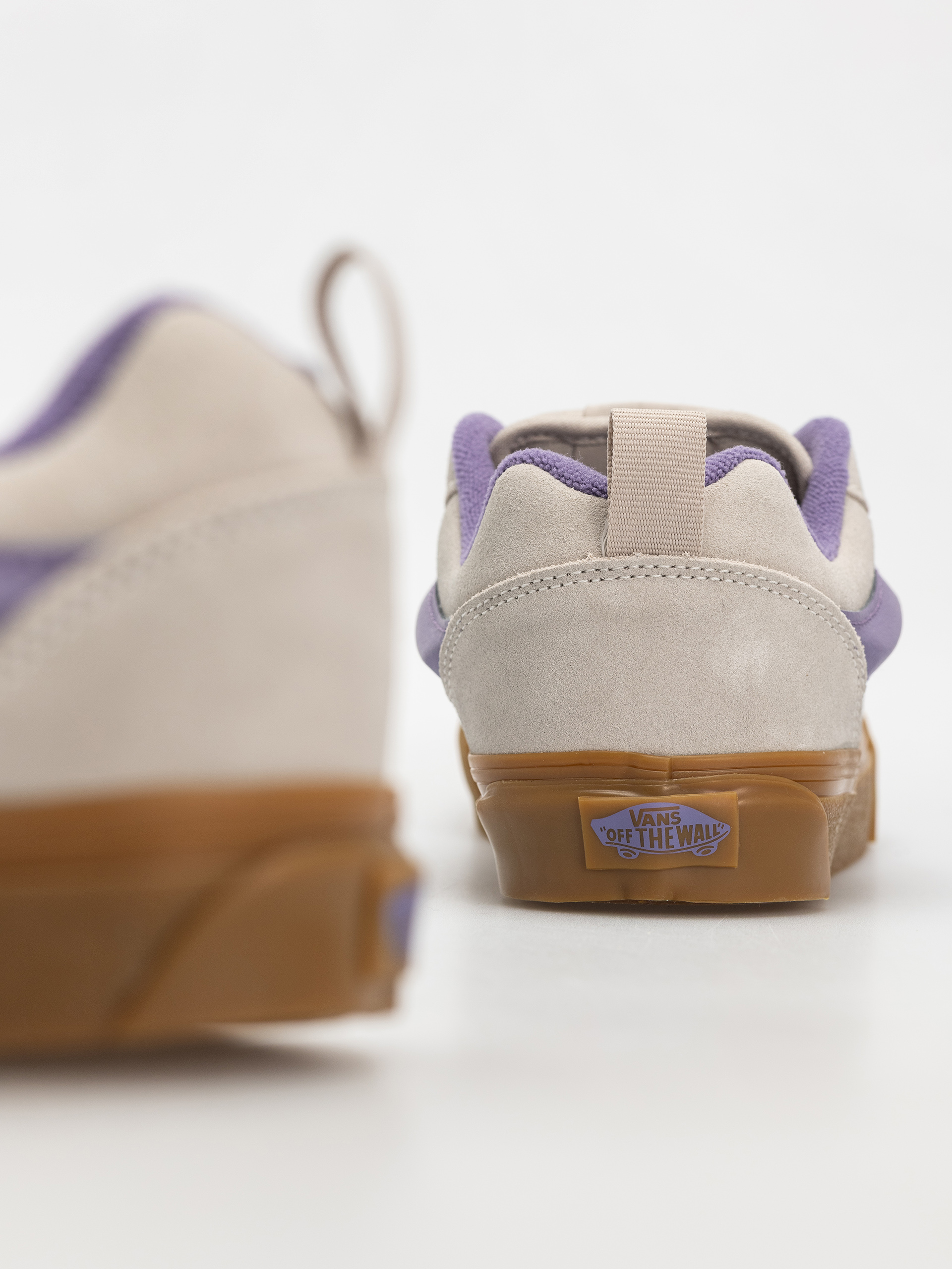 Vans Knu Skool Cipők (gum silver lining)