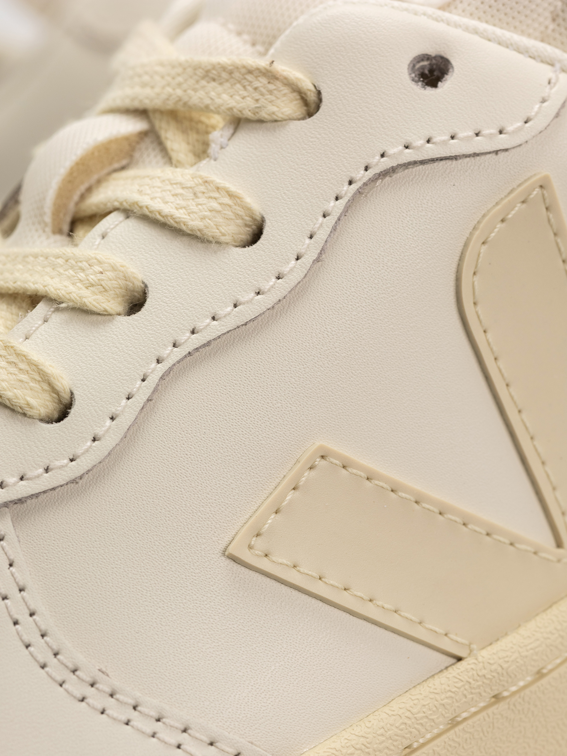 Veja V-10 Wmn Cipők (pure calcaire)