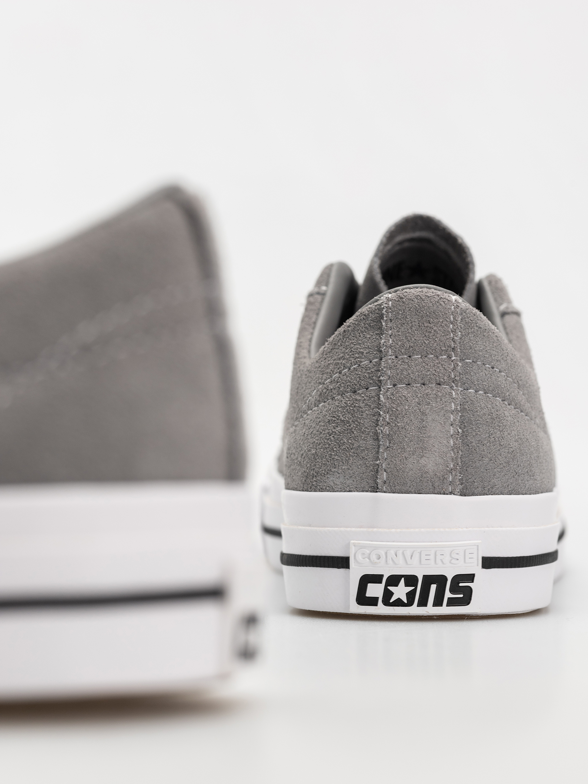 Converse One Star Pro Cipők (classic grey/black/white)