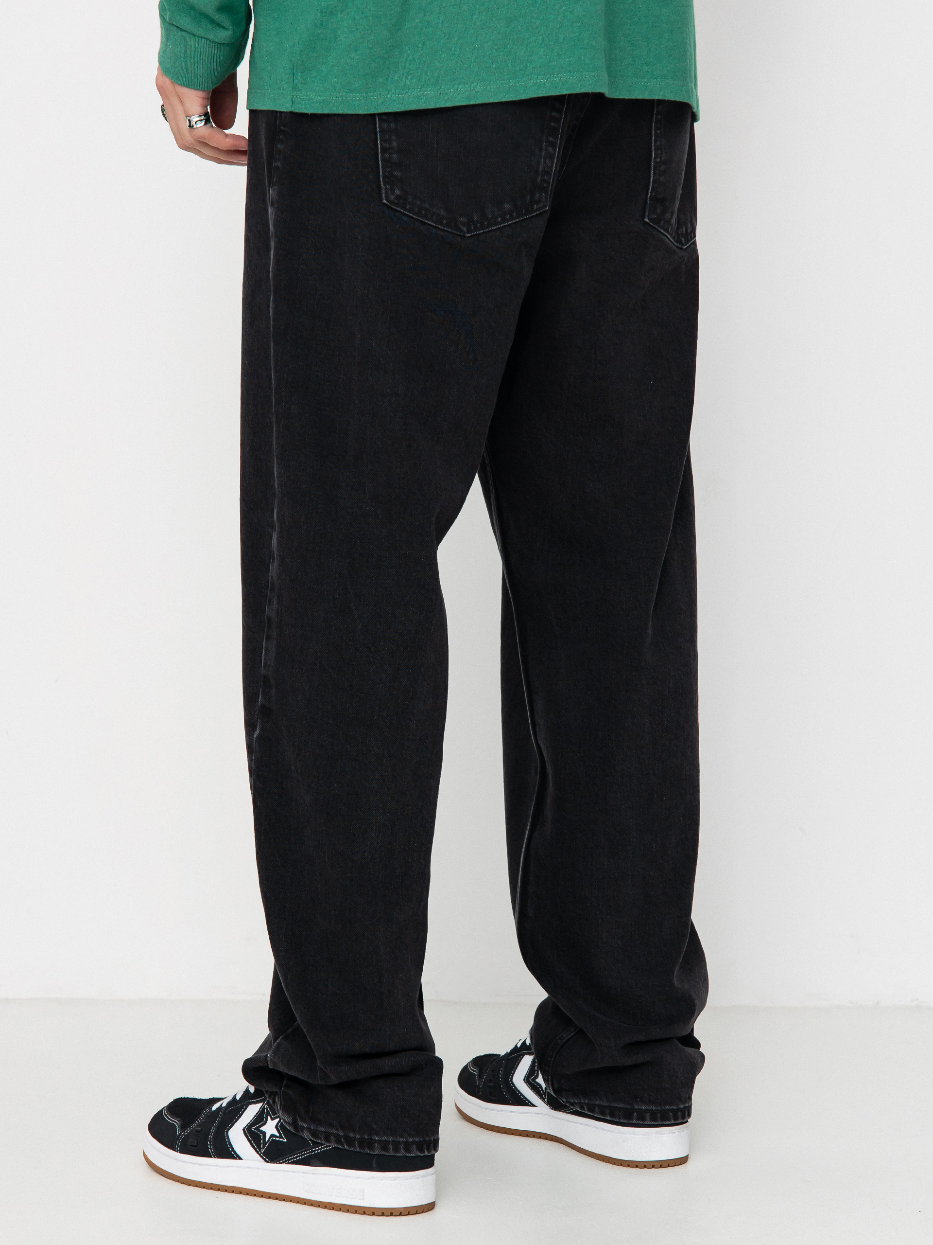 Beyond Medals Loose Jeans Kisnadrág (black)