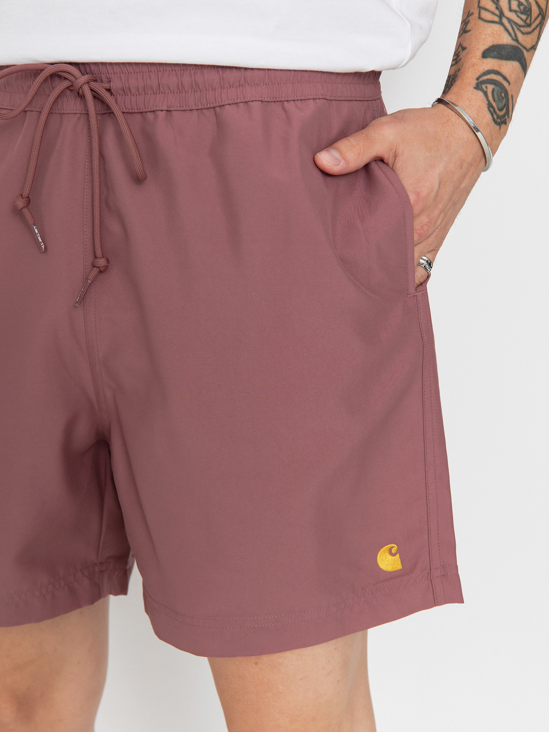 Rövidnadrág Carhartt WIP Chase Swim (dusky pink/gold)