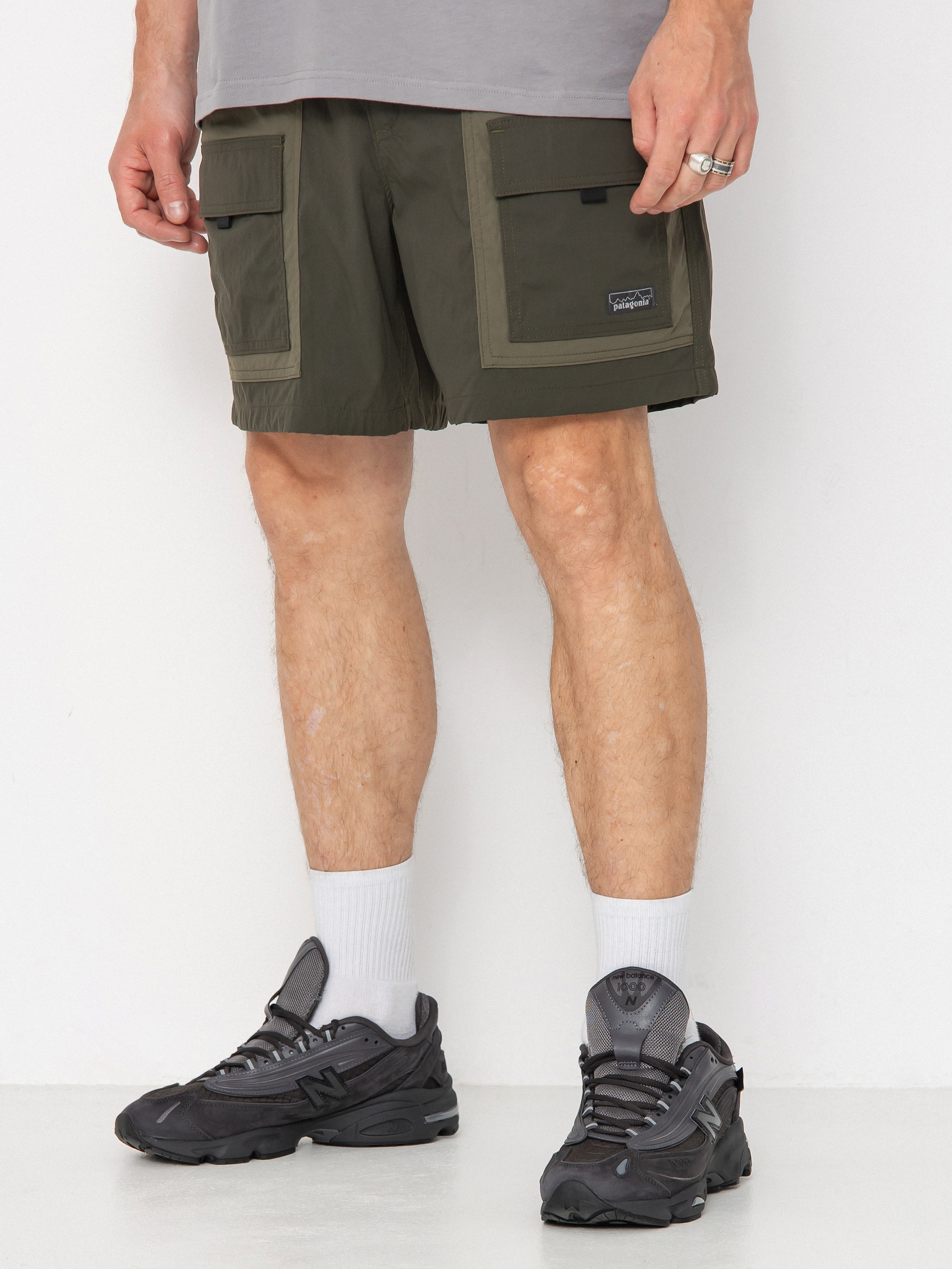 Patagonia Outdoor Everyday 6in Rövidnadrág (pine needle green)