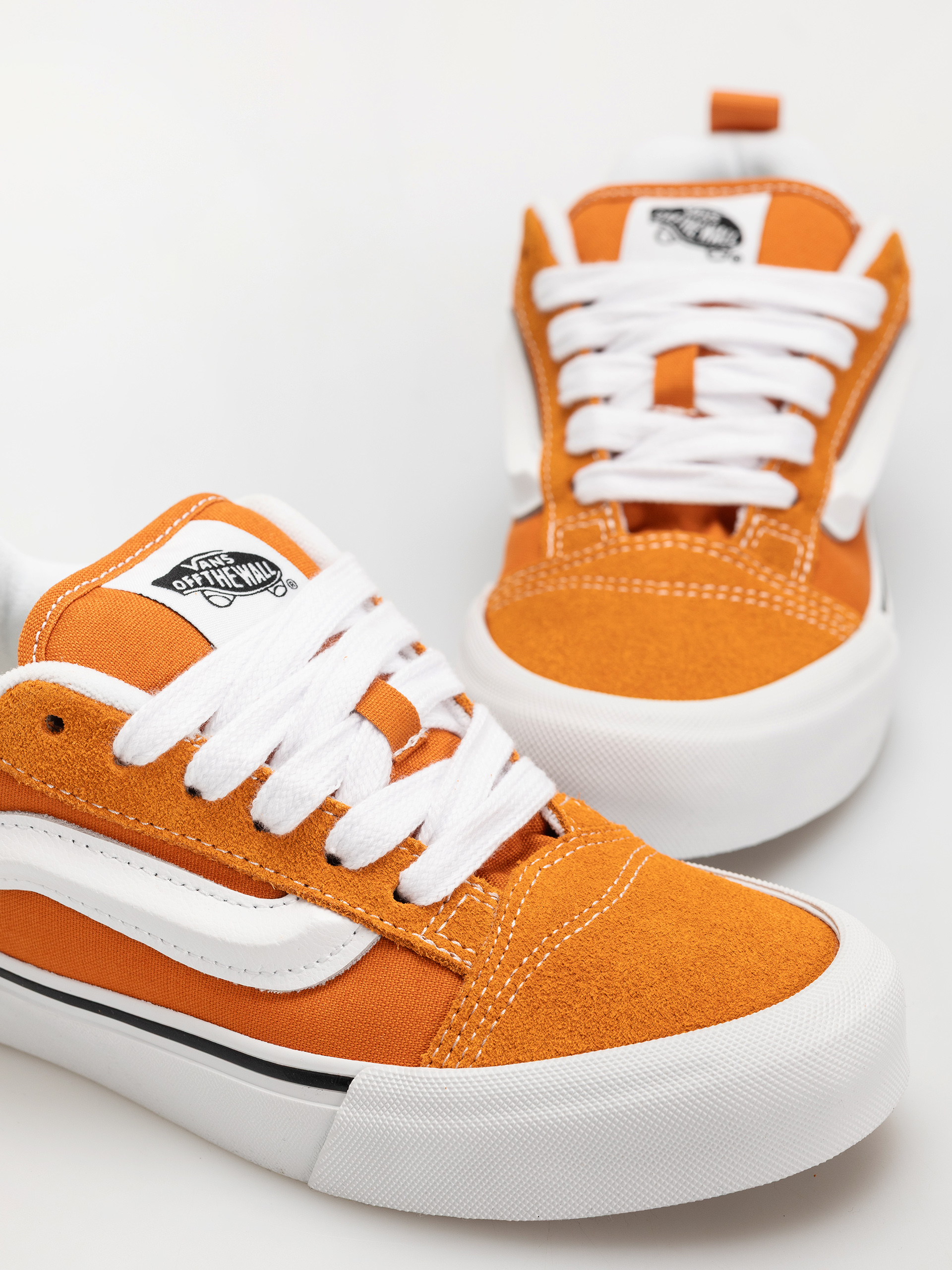 Vans Knu Skool Cipők (color theory marmalade)