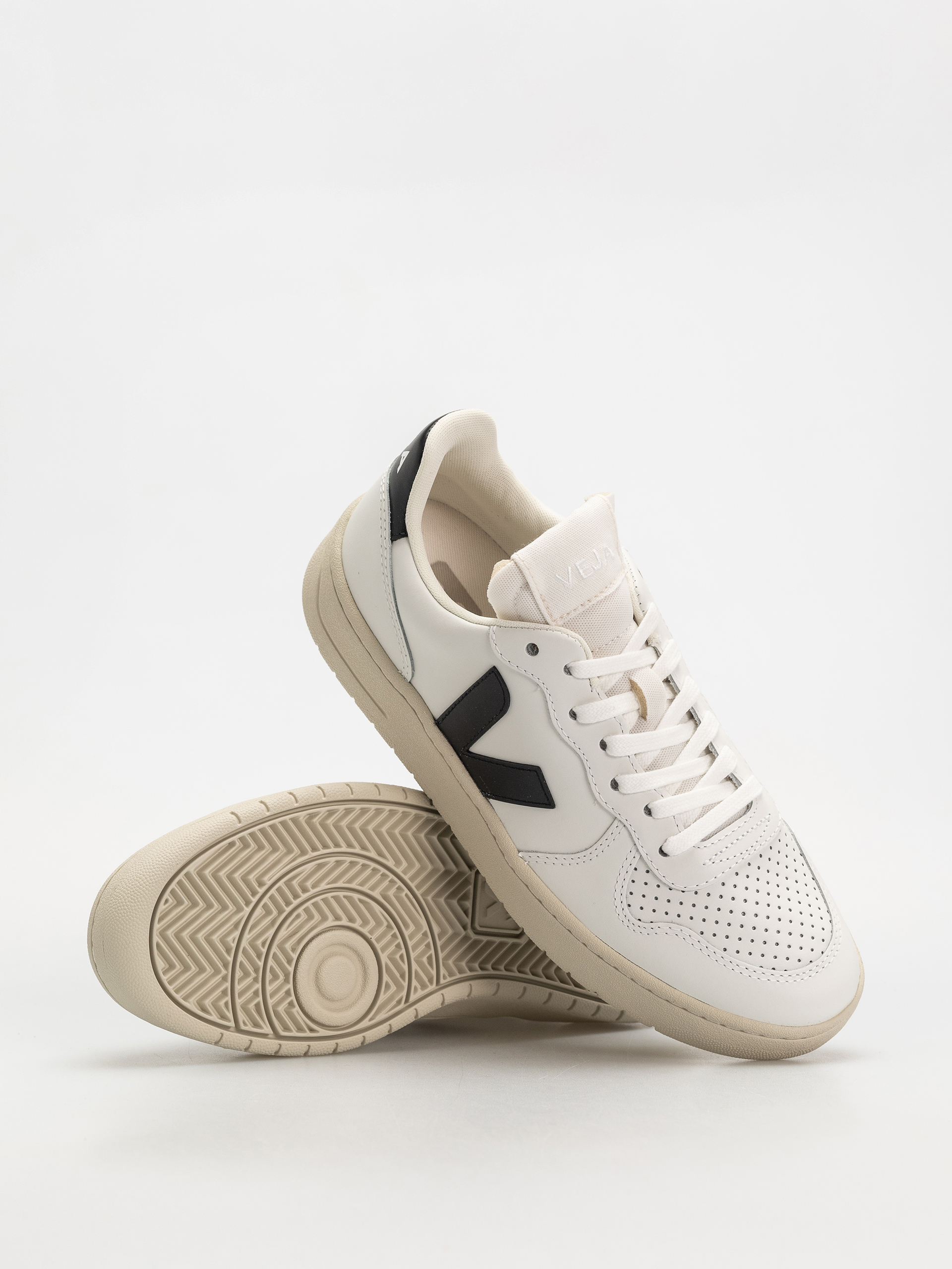 Veja V-10 Cipők Wmn (extra white black)