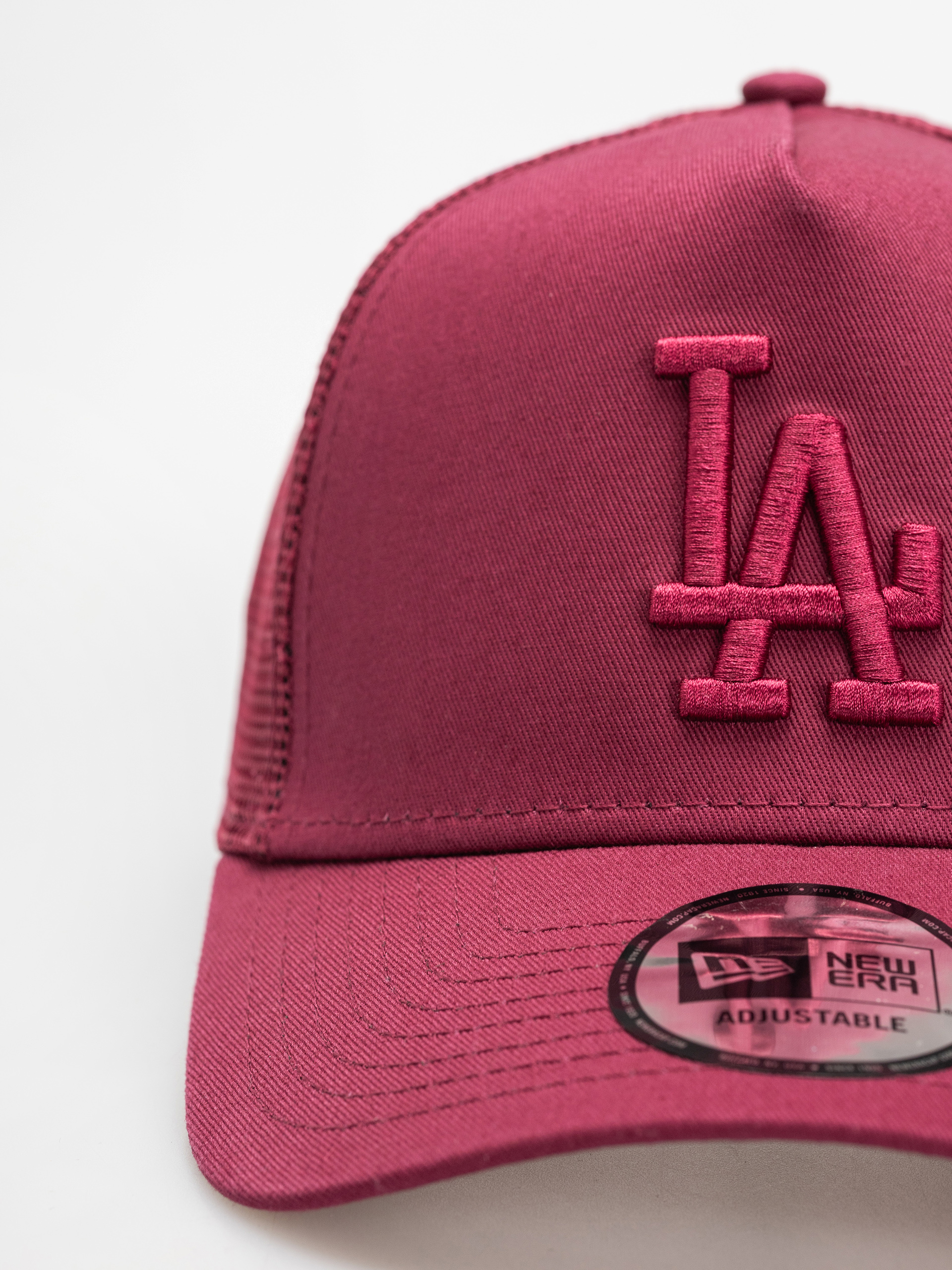 Baseball sapka New Era League Essential Trucker Los Angeles Dodgers (cherry)