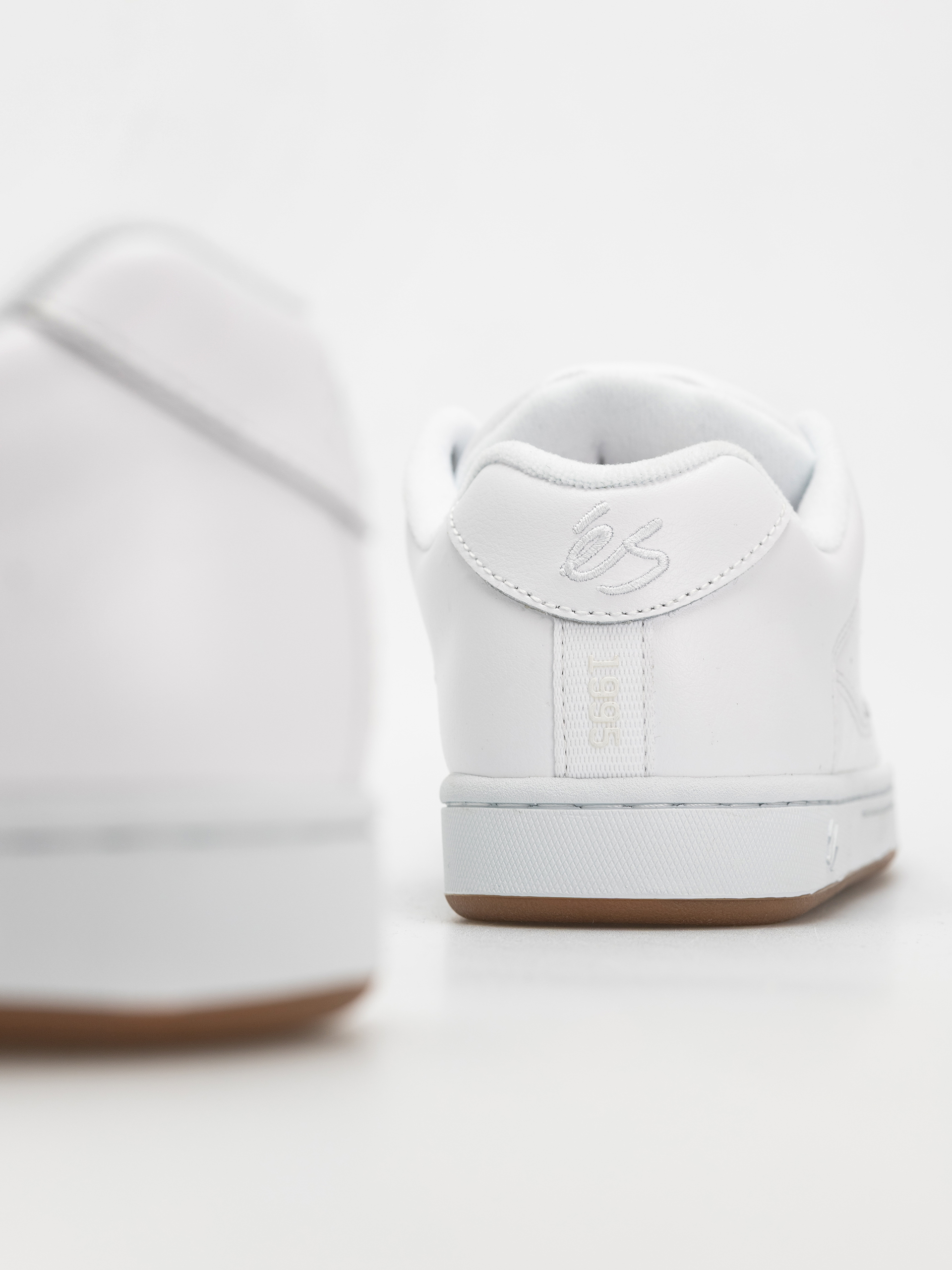 eS Accel Cipők (white)