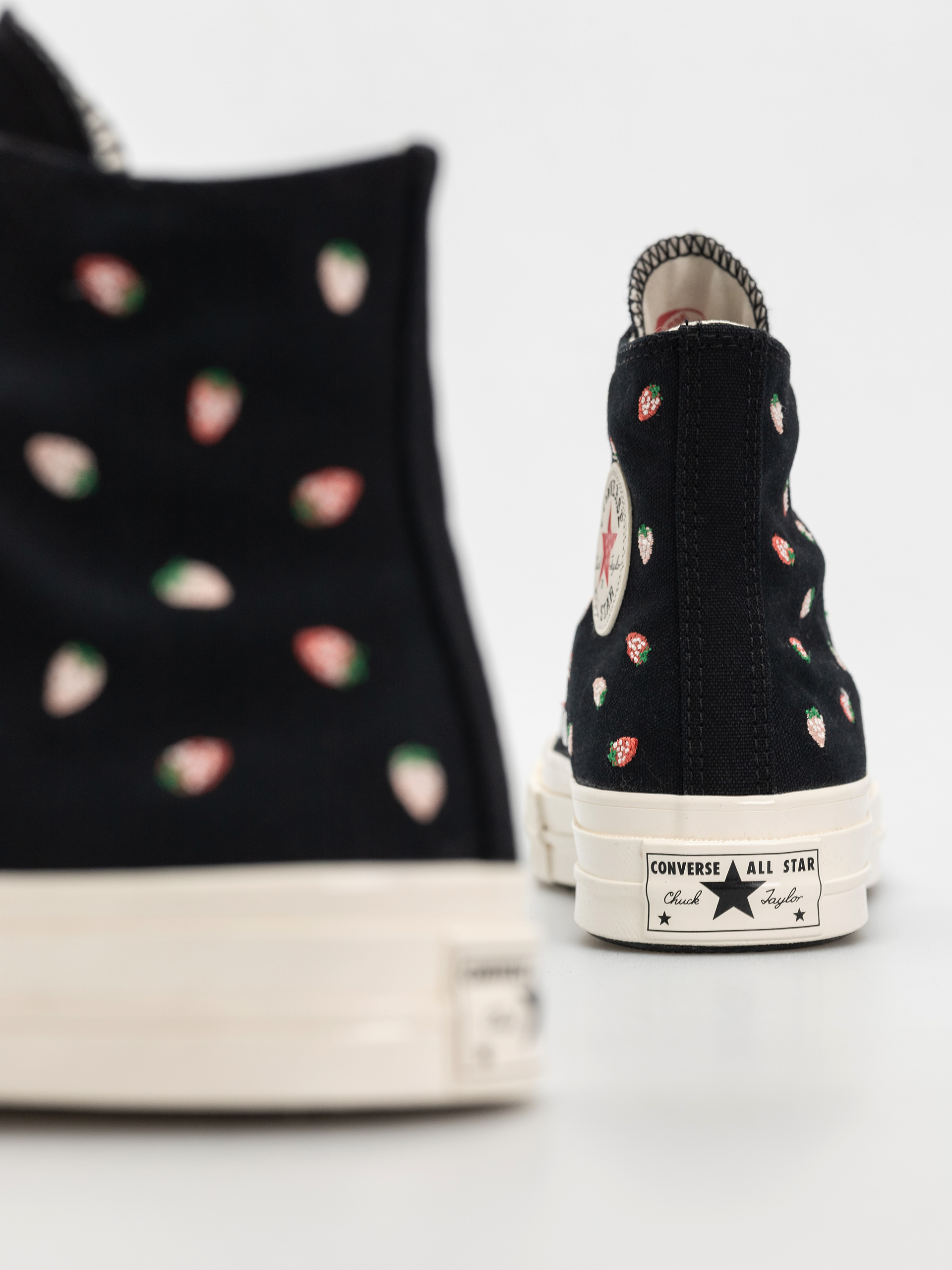 Converse Chuck 70 Hi Tornacipők (black/soft red/green)