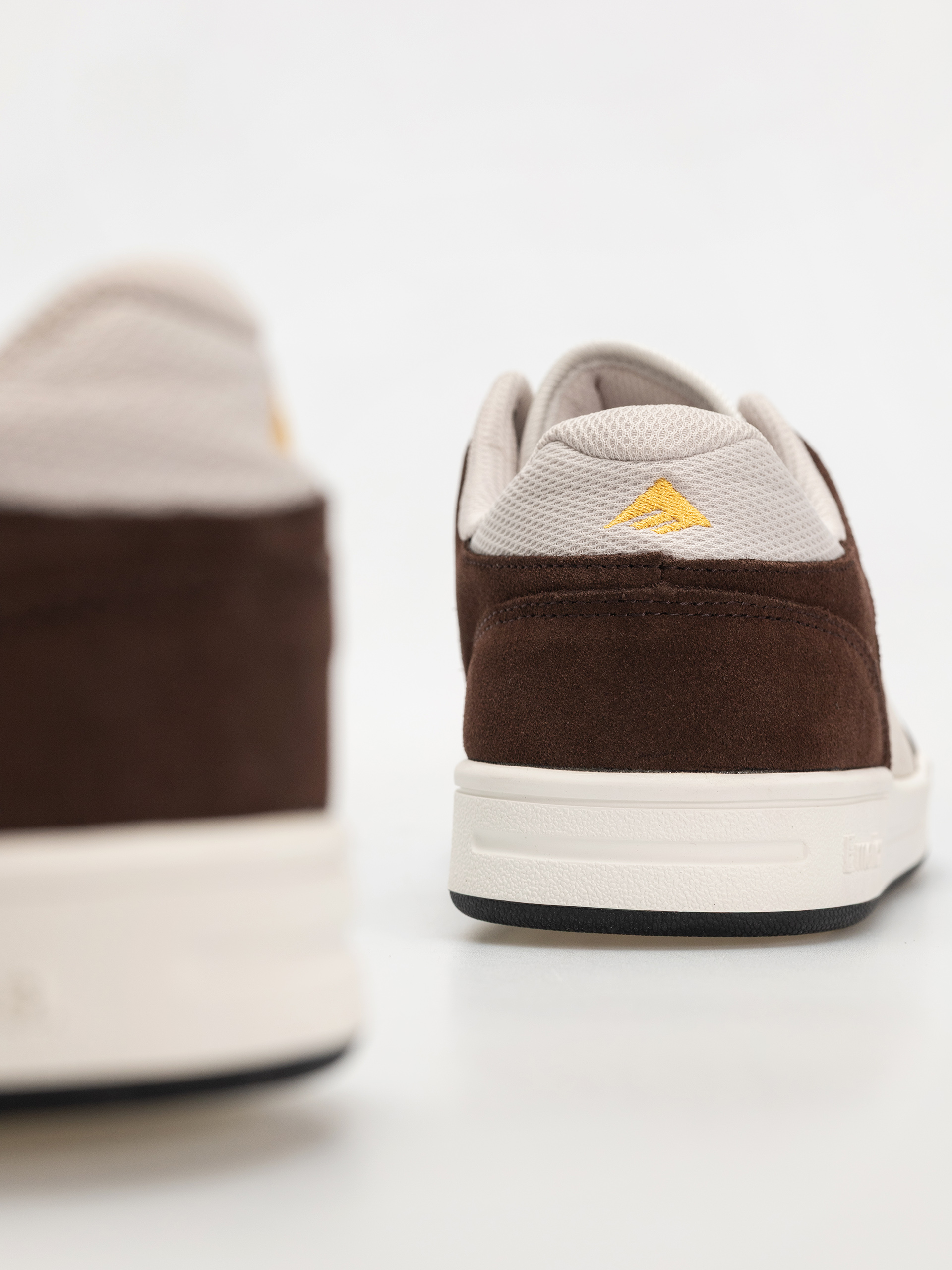 Emerica Heritic Cipők (brown/tan)