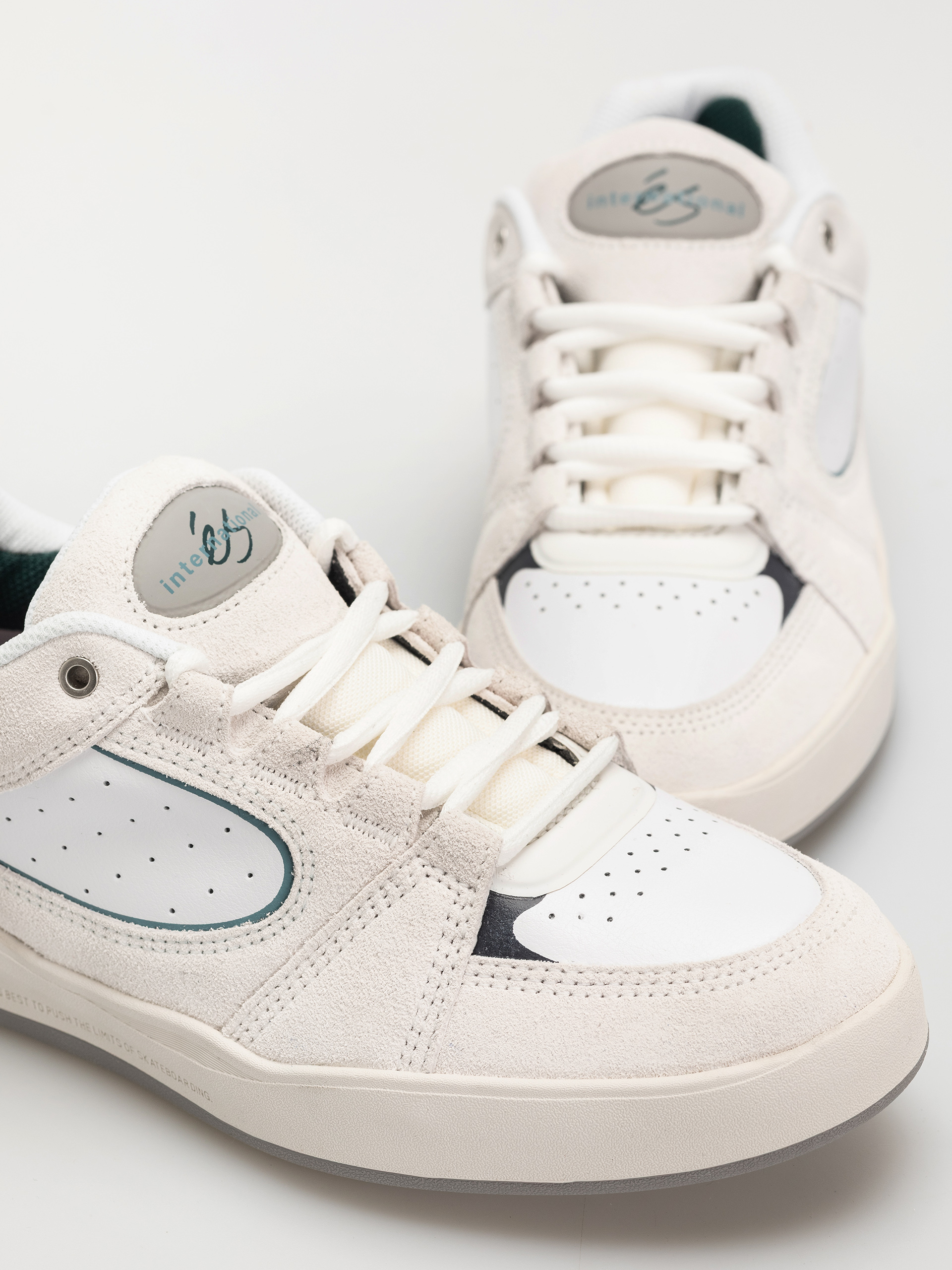 eS Accel Fit Cipők (light grey)