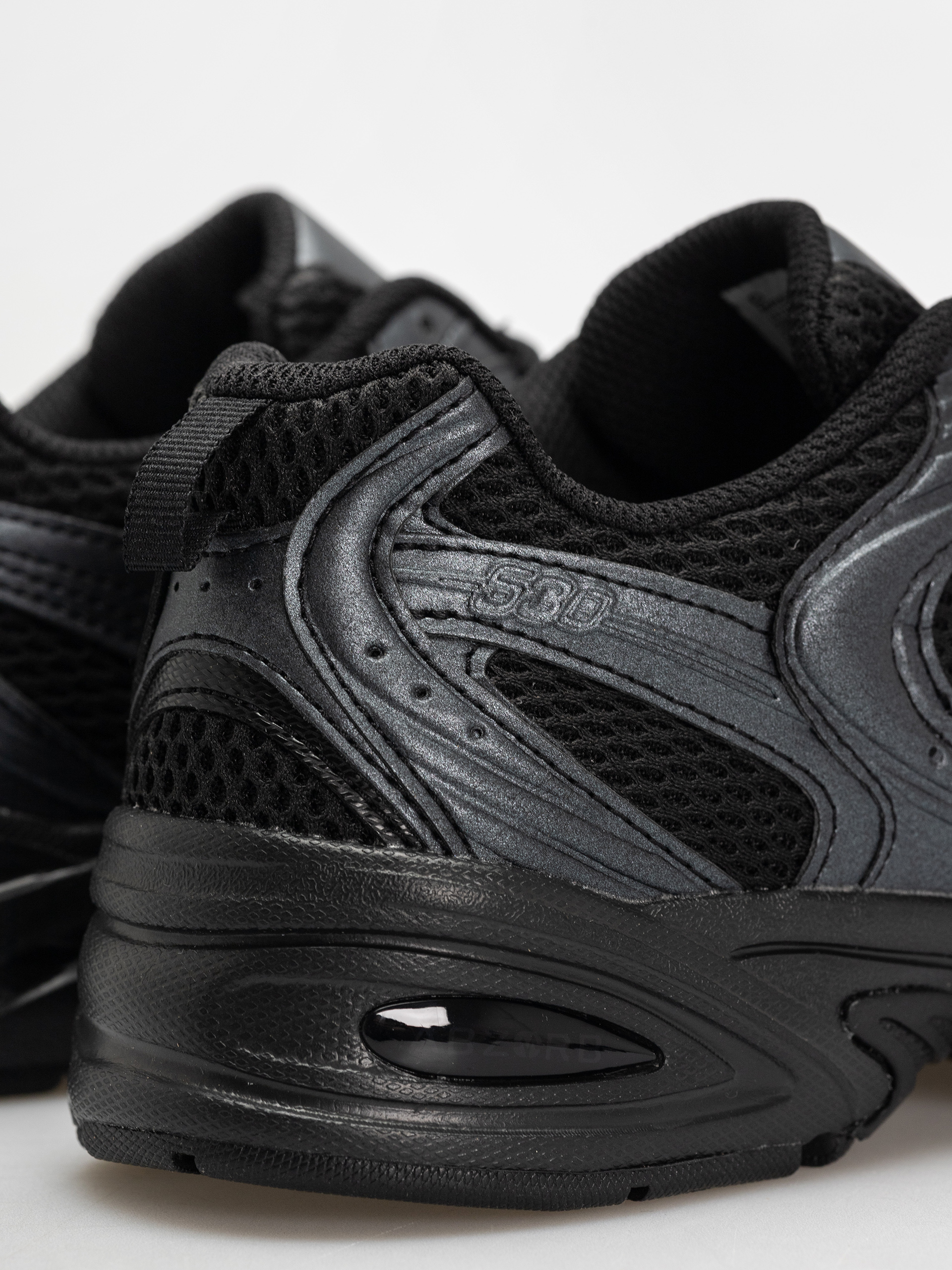 New Balance 530 Cipők (black)