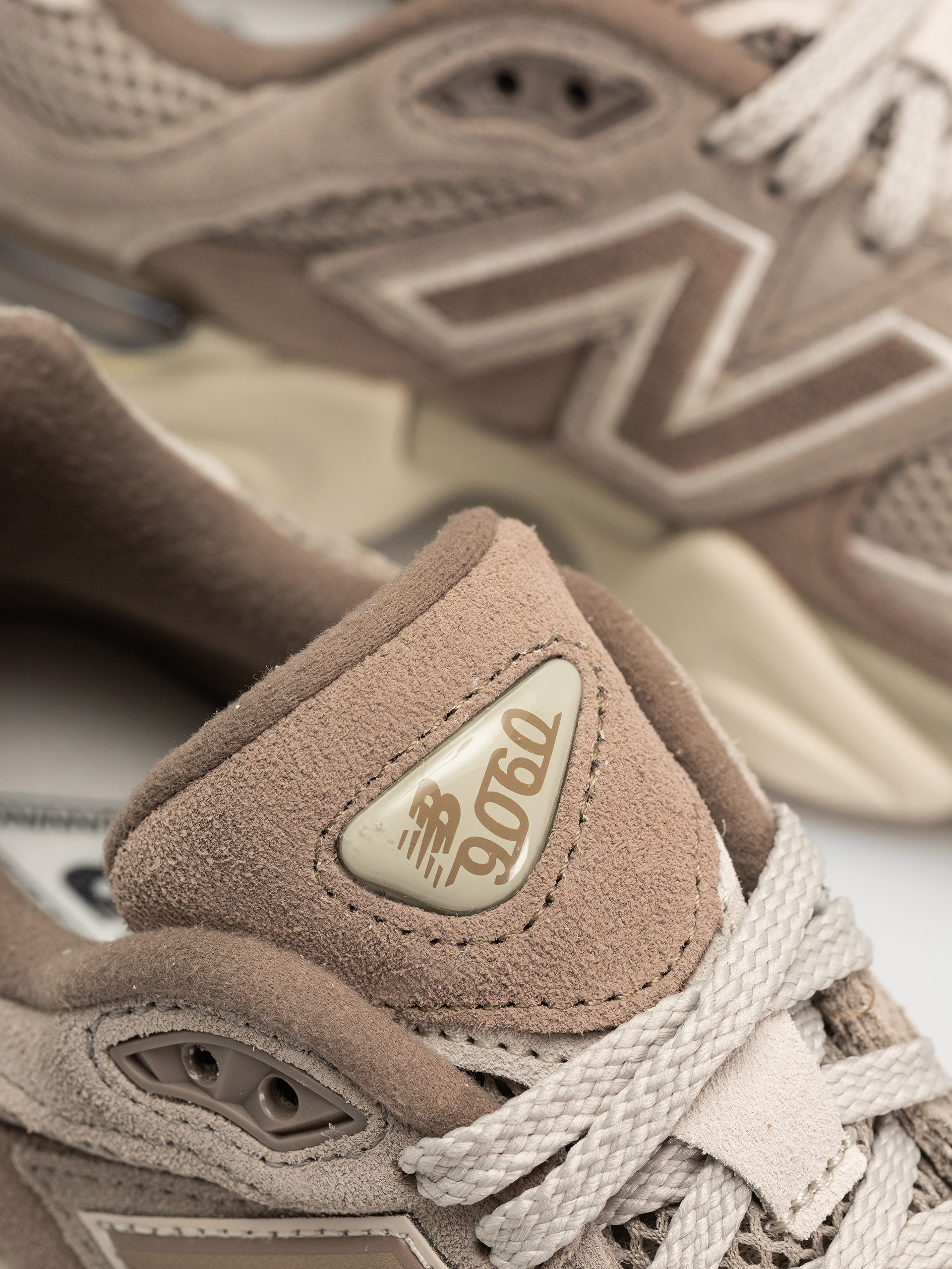 Cipők New Balance 9060 (mushroom)