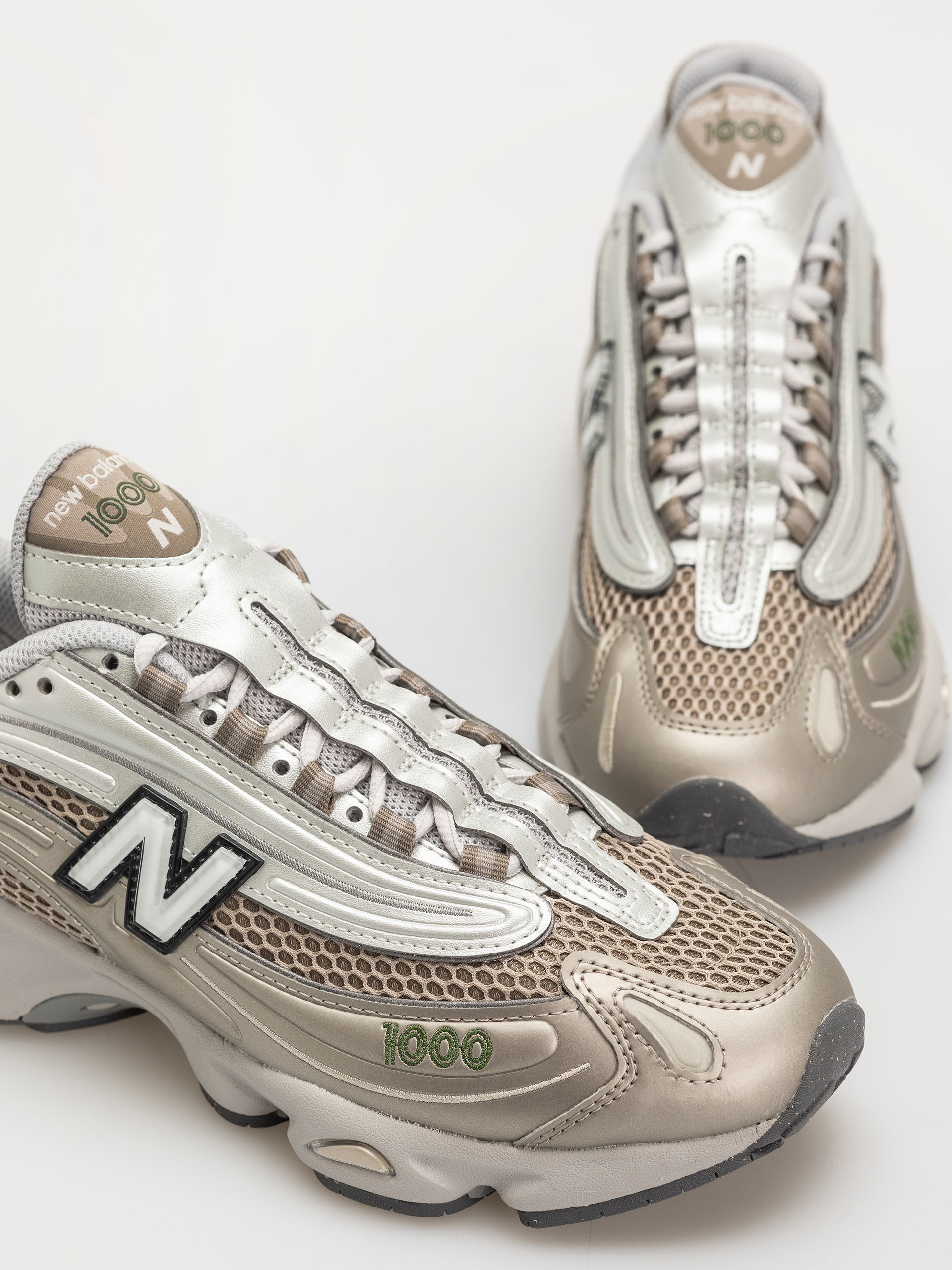 New Balance 1000 Cipők (arid stone)