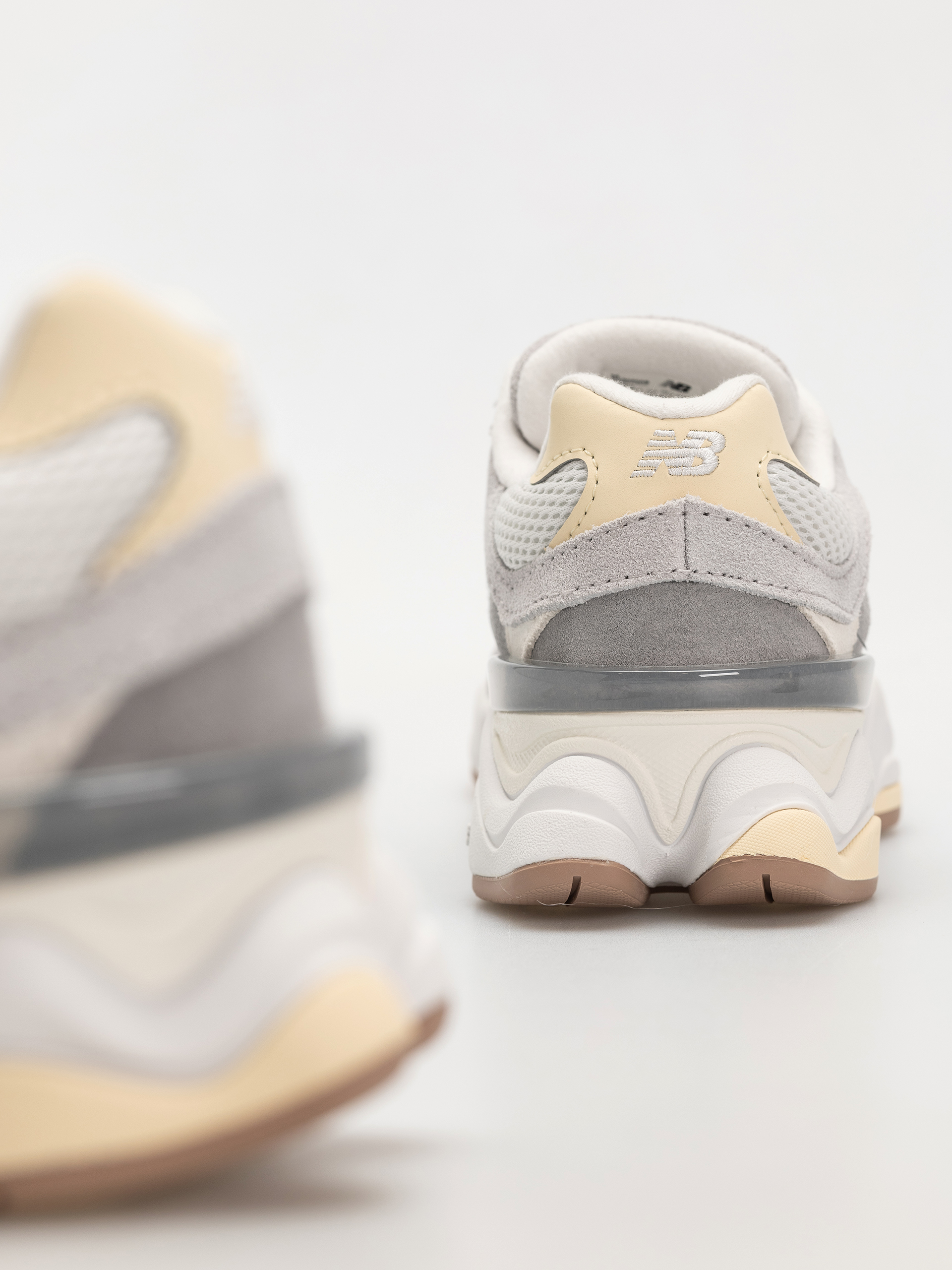 Cipők New Balance 9060 JR (sea salt)