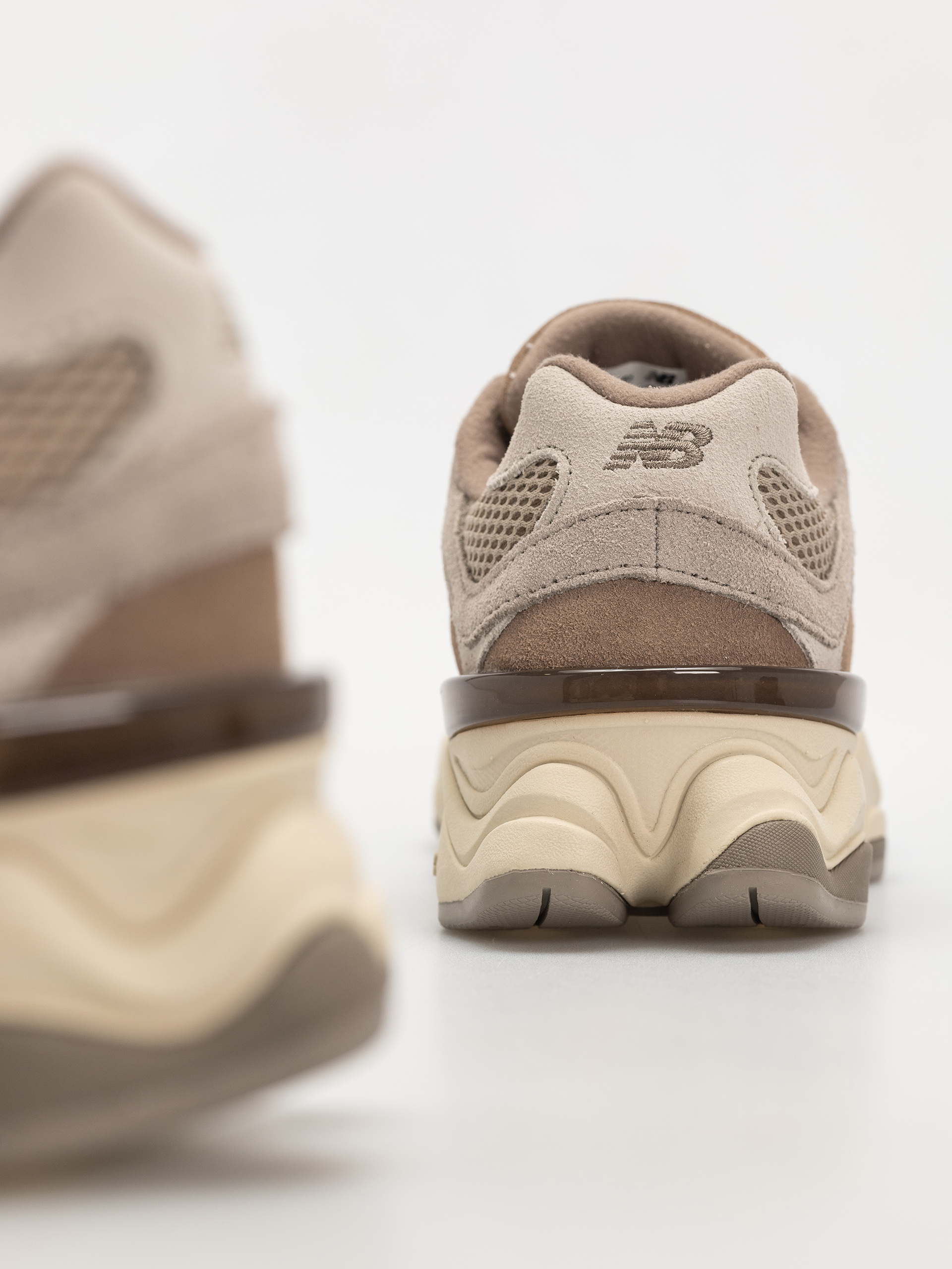 Cipők New Balance 9060 JR (mushroom)