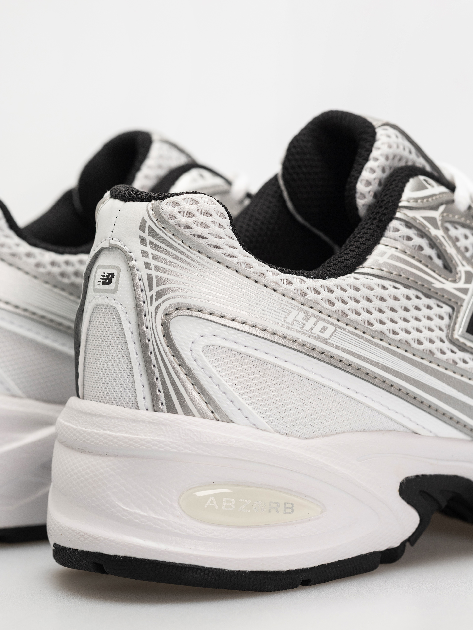 Cipők New Balance 740 JR (silver metallic)